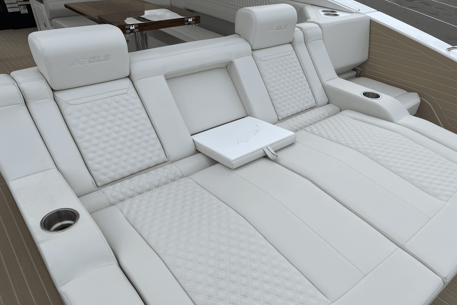 2025 Cruisers Yachts 42 GLS Image Thumbnail #15