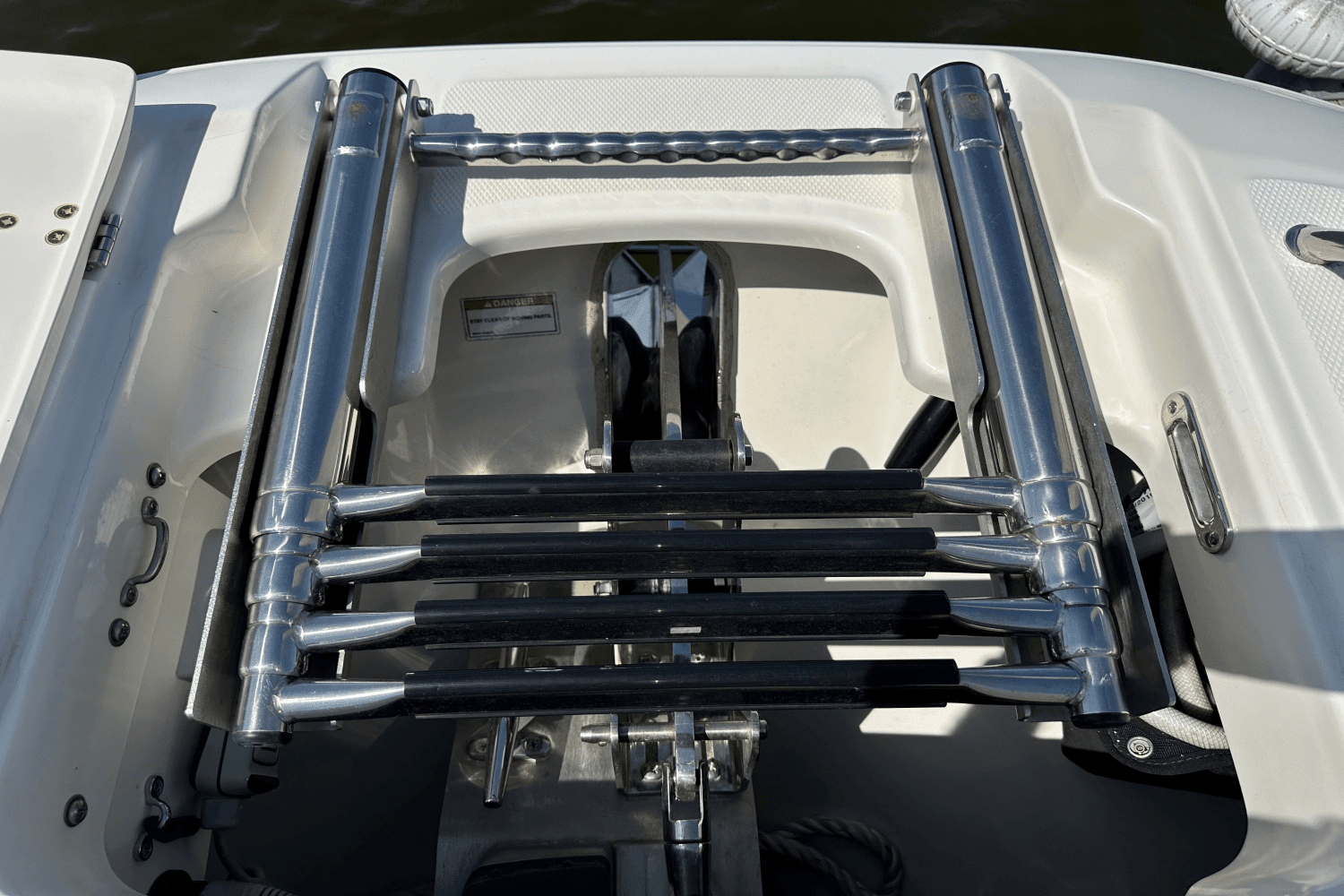 2019 Boston Whaler 320 VANTAGE Image Thumbnail #15