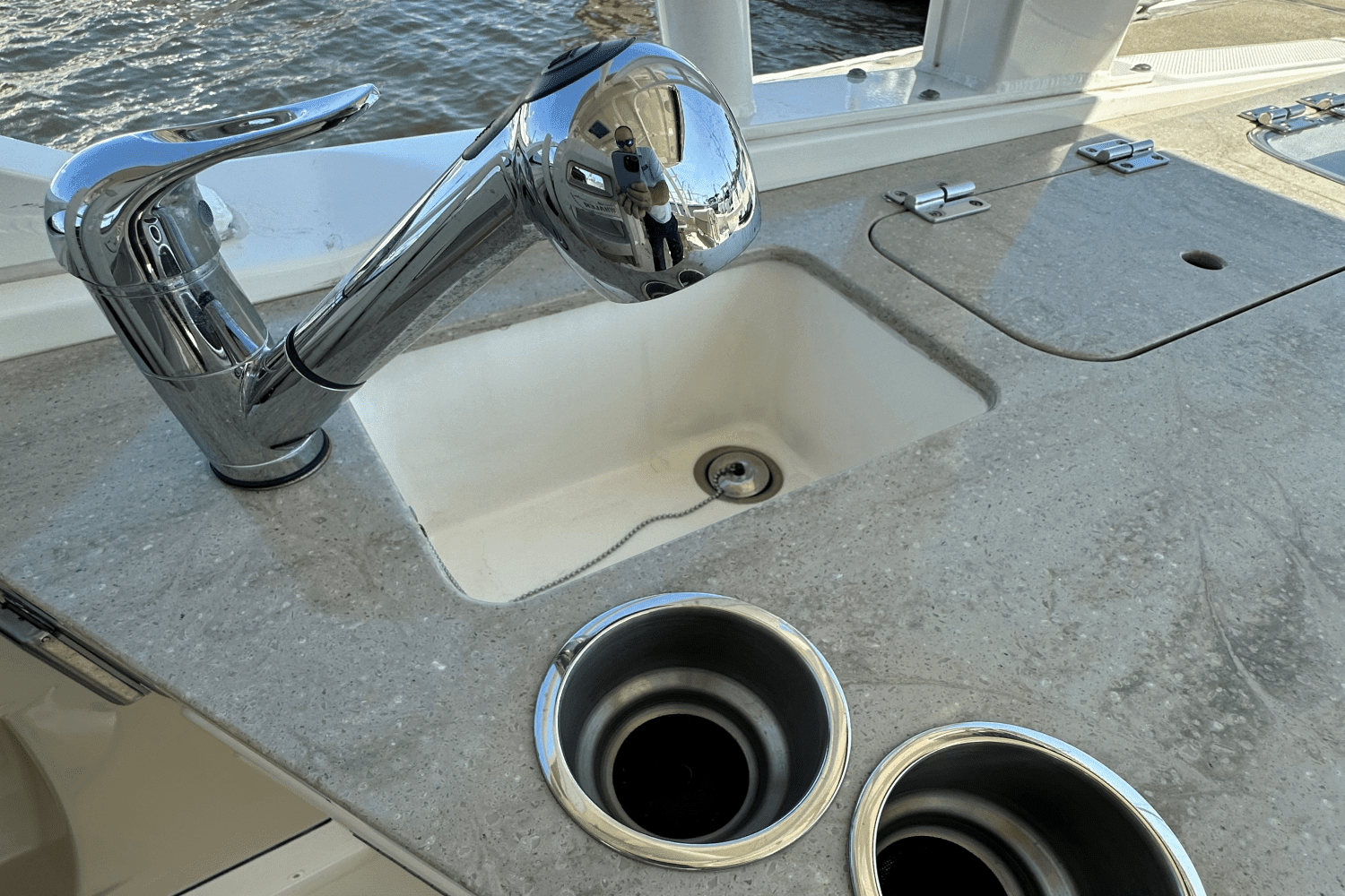 2019 Boston Whaler 320 VANTAGE Image Thumbnail #35