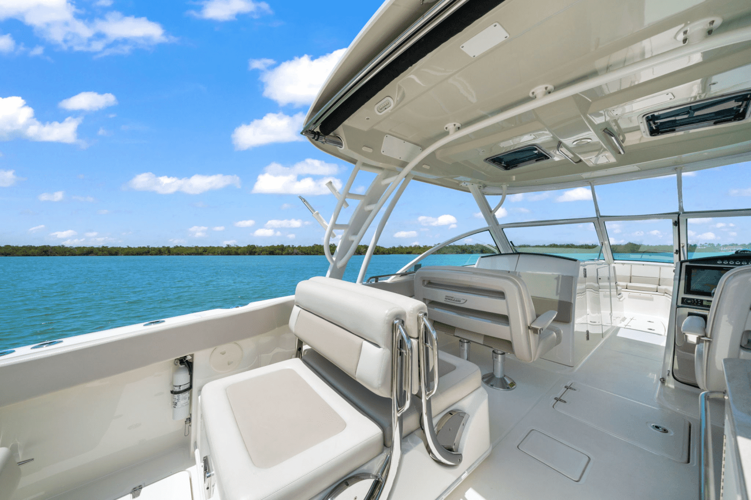 2019 Boston Whaler 320 VANTAGE Image Thumbnail #39