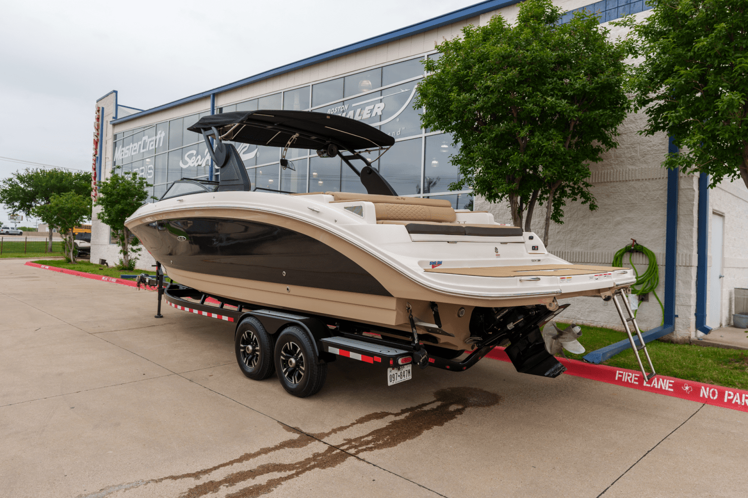 2019 Sea Ray 290 SDX Image Thumbnail #2