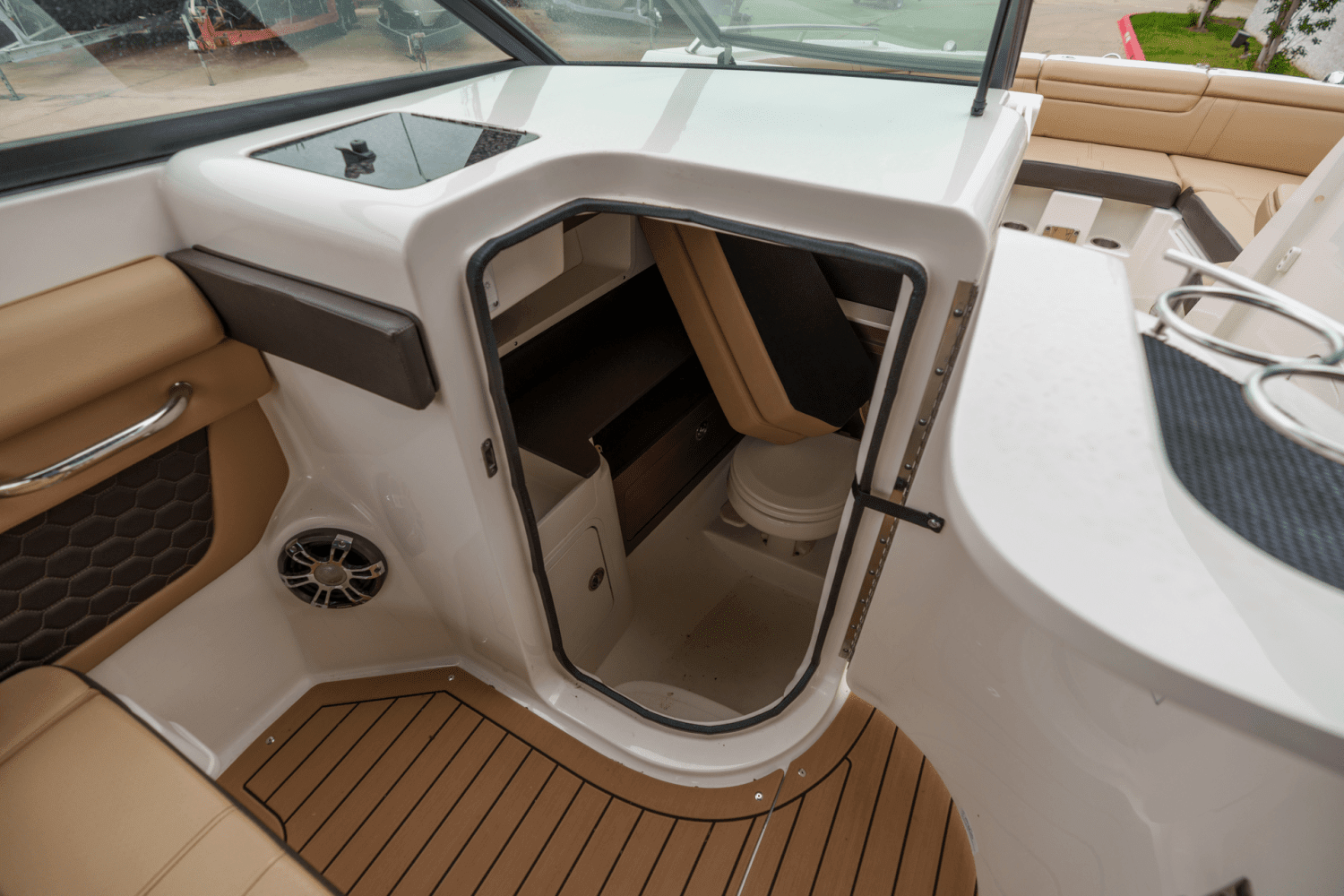 2019 Sea Ray 290 SDX Image Thumbnail #14