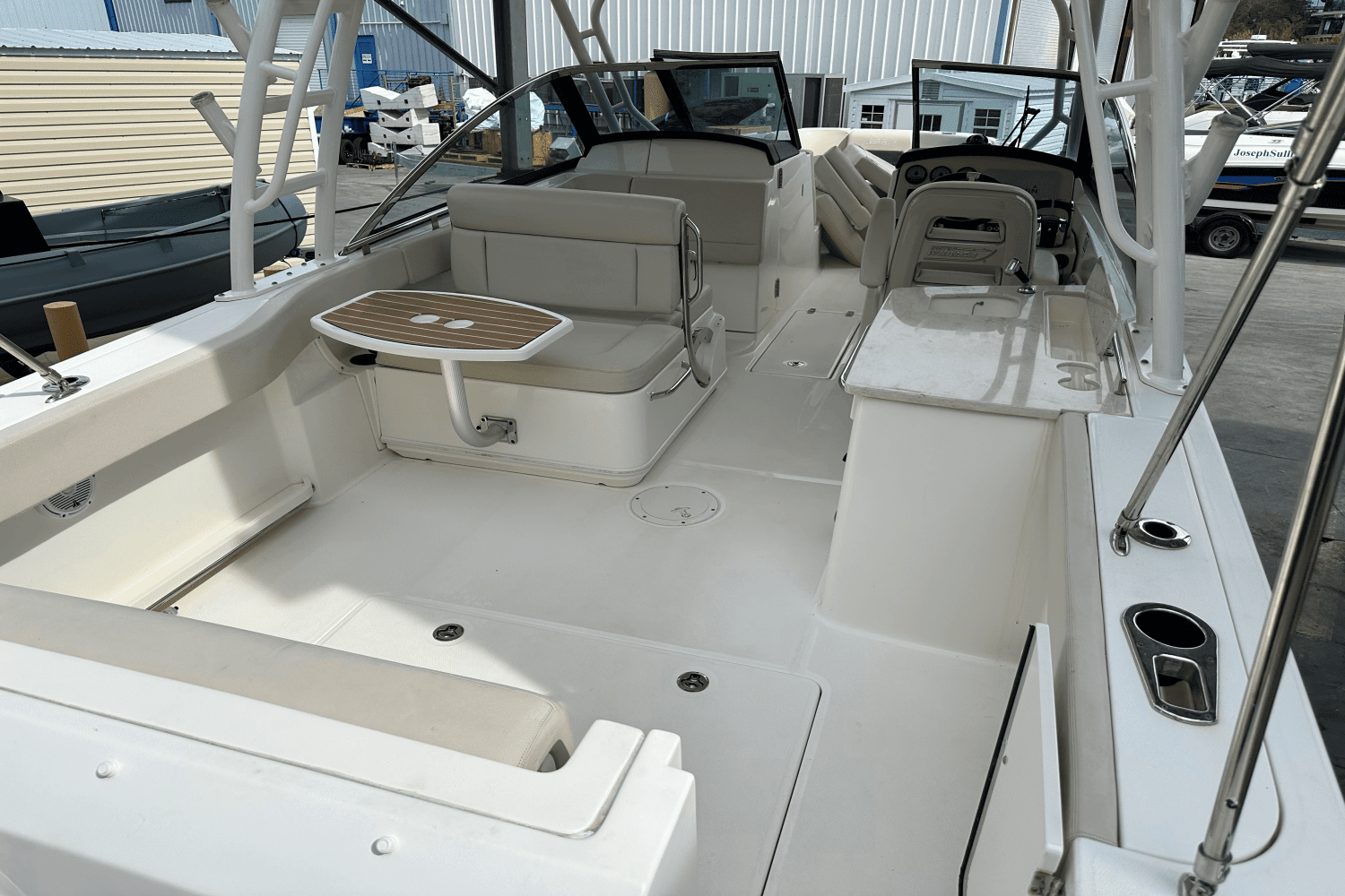 2016 Boston Whaler 270 VANTAGE Image Thumbnail #7