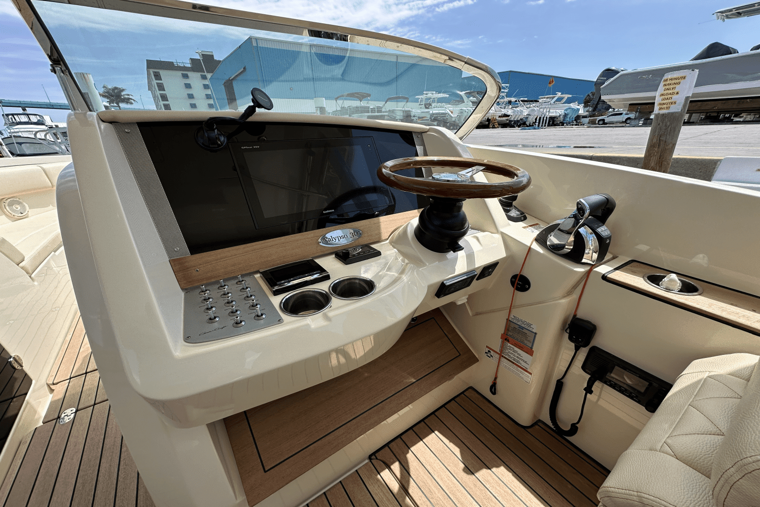 2018 Chris-Craft CALYPSO 30 Image Thumbnail #23