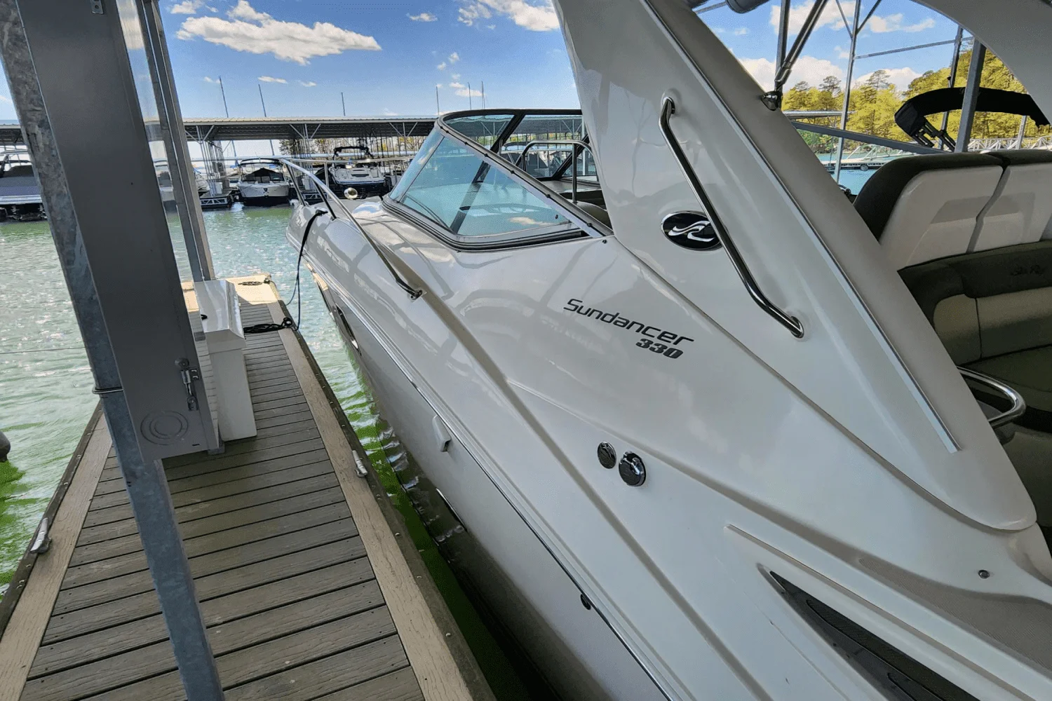 2014 Sea Ray 330 SUNDANCER Image Thumbnail #25