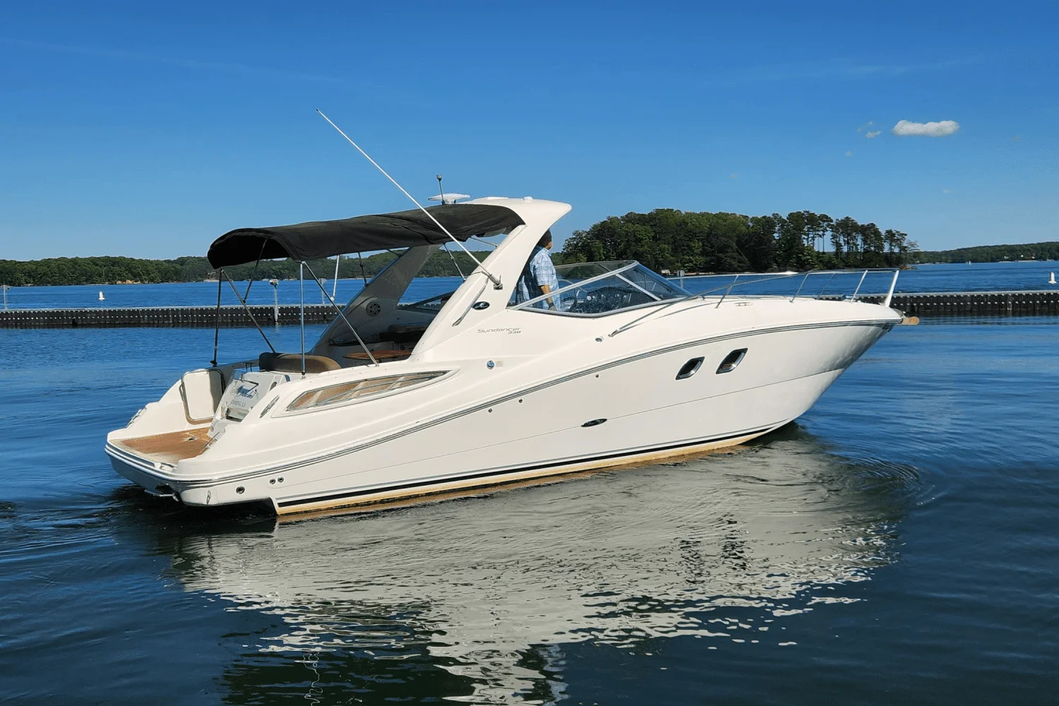 2014 Sea Ray 330 SUNDANCER Image Thumbnail #9