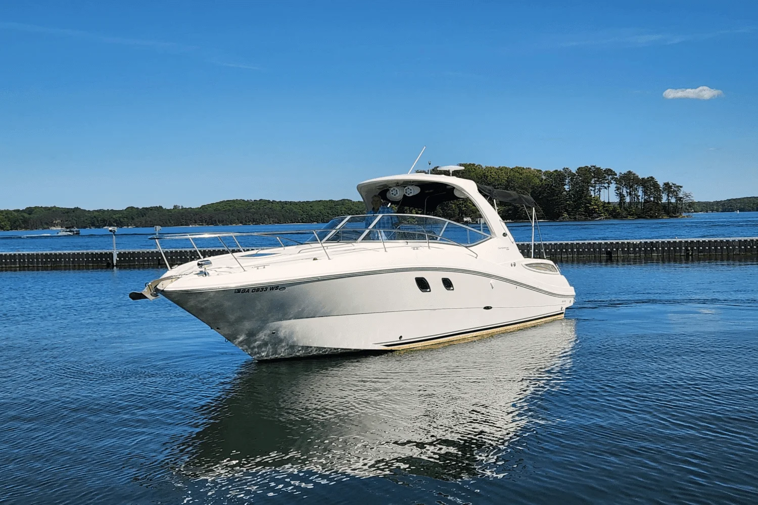2014 Sea Ray 330 SUNDANCER Image Thumbnail #3