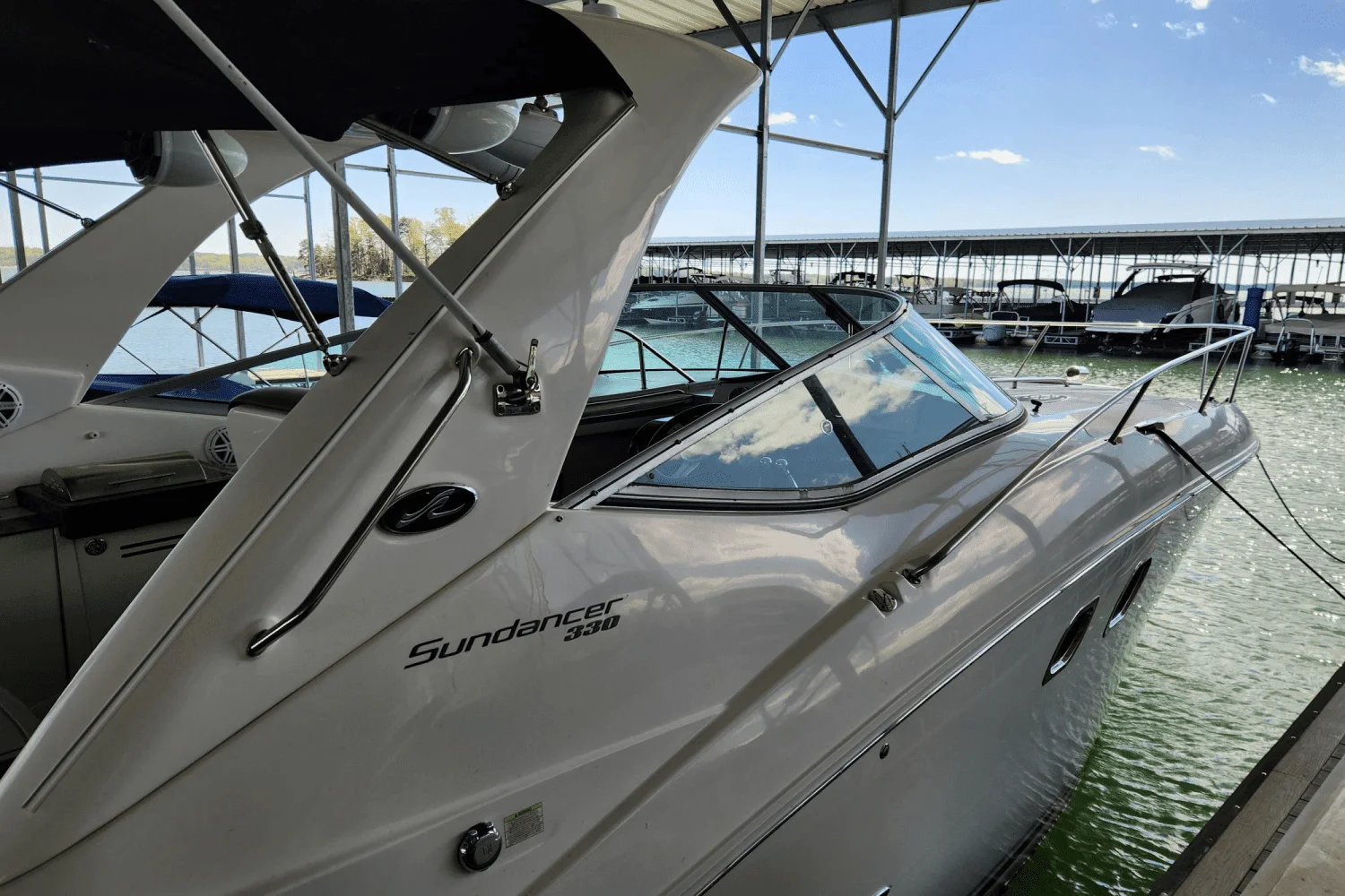 2014 Sea Ray 330 SUNDANCER Image Thumbnail #20