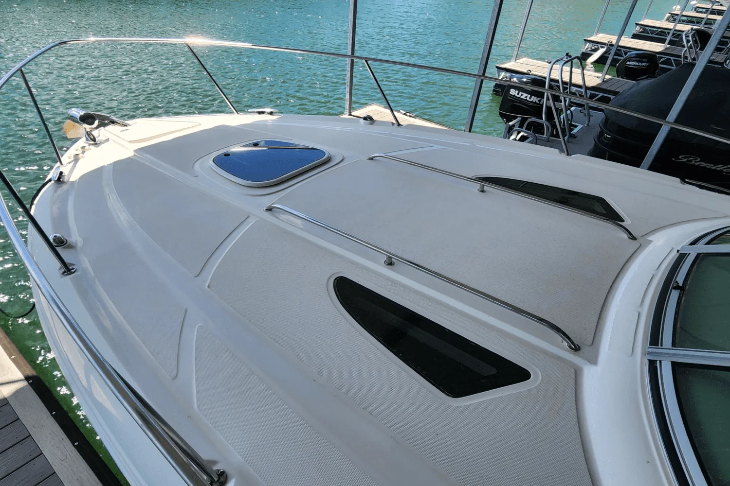 2014 Sea Ray 330 SUNDANCER Image Thumbnail #27