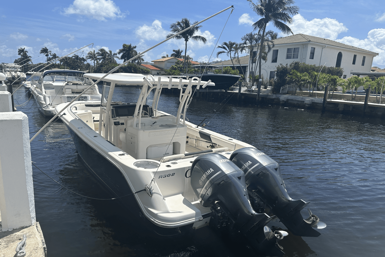 2017 Robalo R302 Image Thumbnail #1