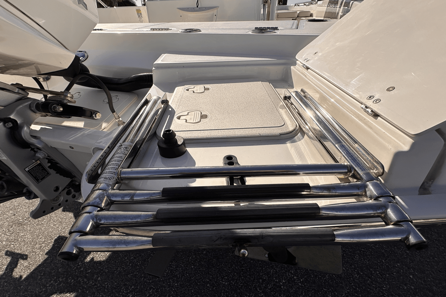 2019 Boston Whaler 210 DAUNTLESS Image Thumbnail #10