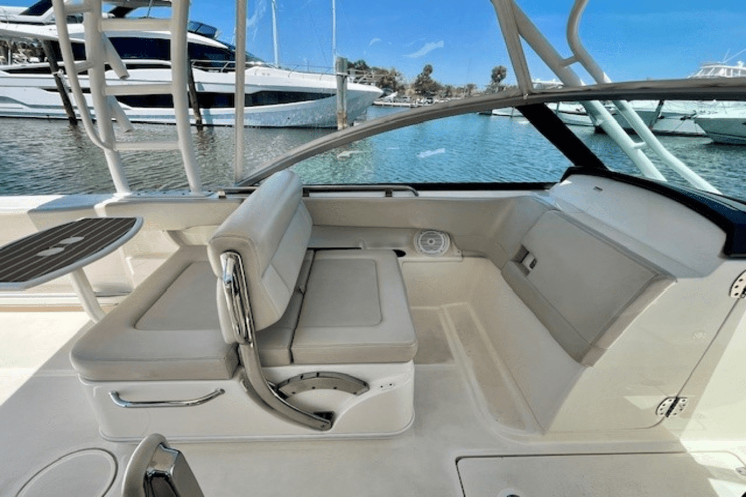 2018 Boston Whaler 270 VANTAGE Image Thumbnail #10