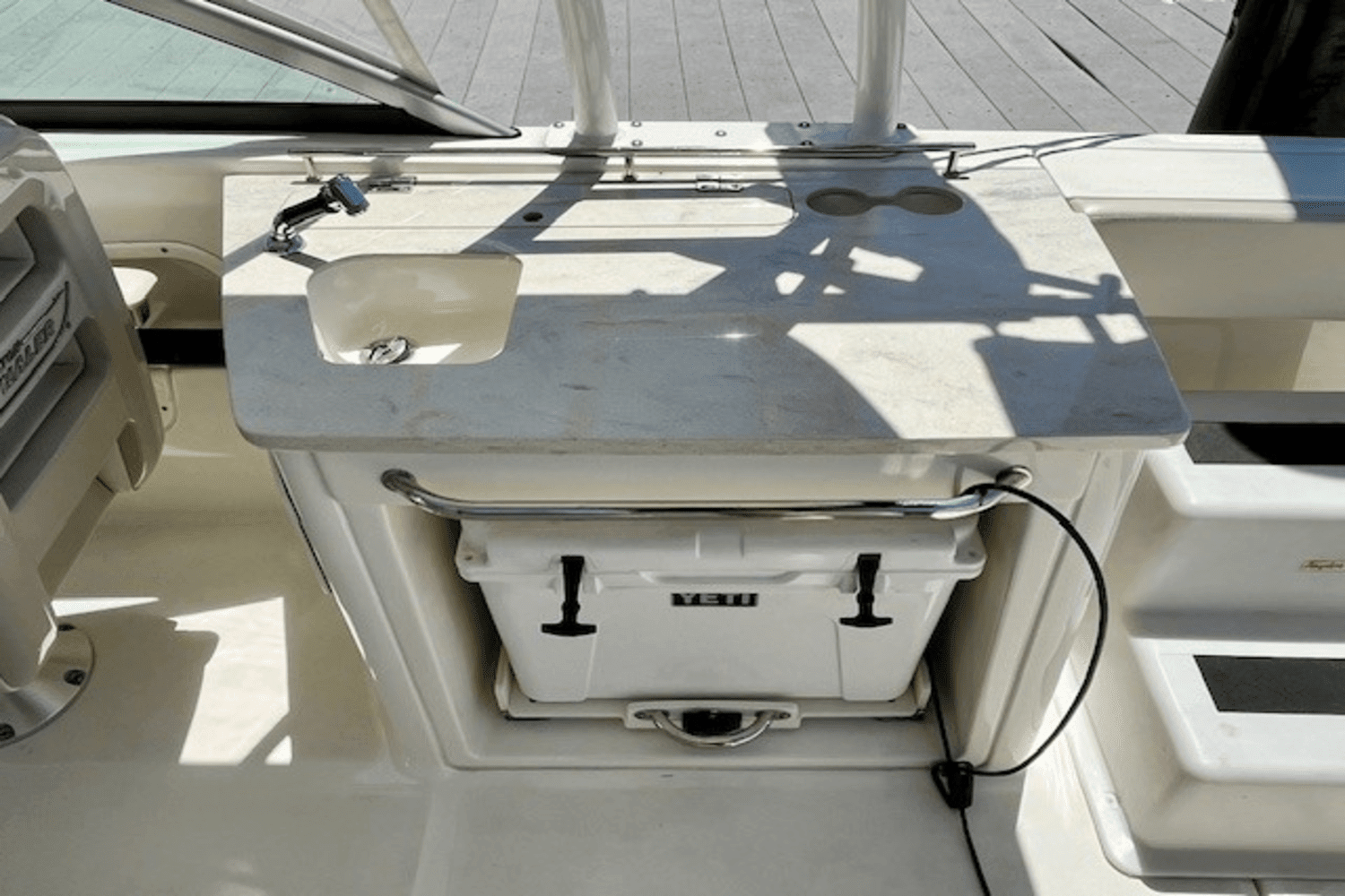 2018 Boston Whaler 270 VANTAGE Image Thumbnail #12