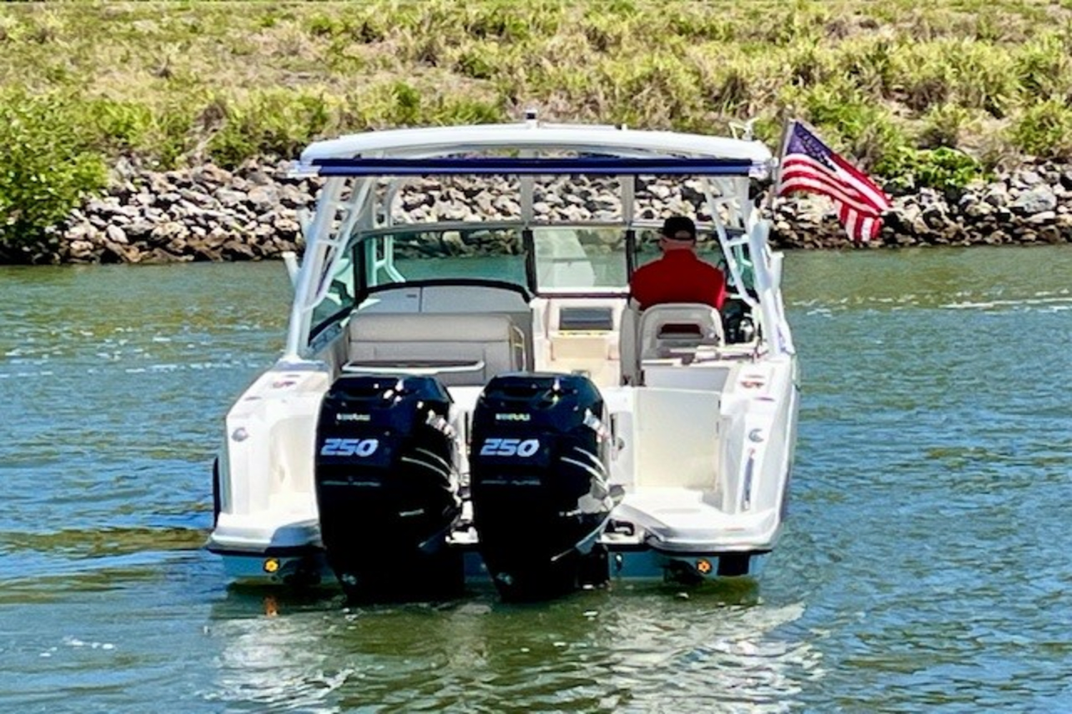 2018 Boston Whaler 270 VANTAGE Image Thumbnail #2