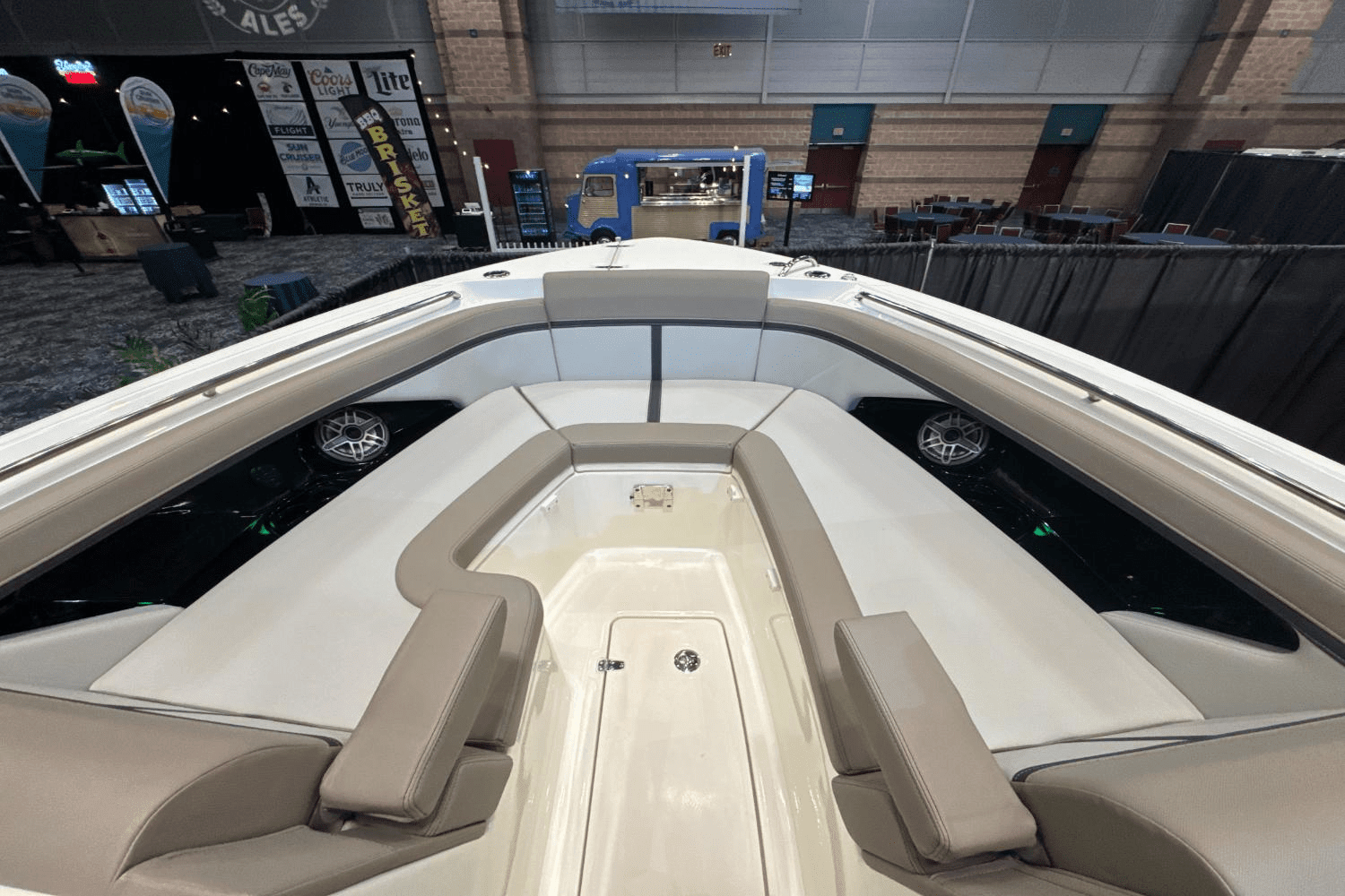 2025 Boston Whaler 330 Vantage Image Thumbnail #26
