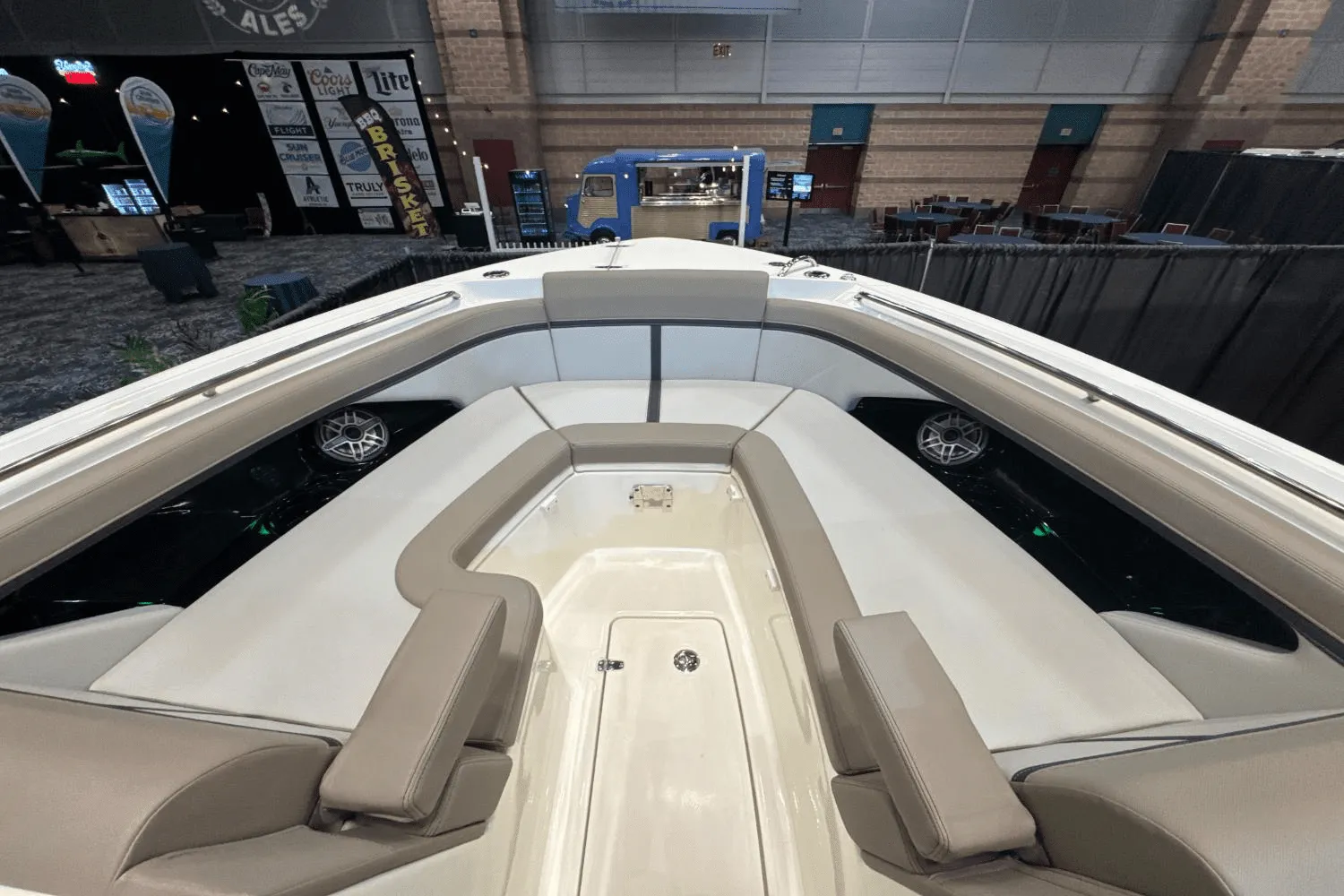 2025 Boston Whaler 330 Vantage Image Thumbnail #28