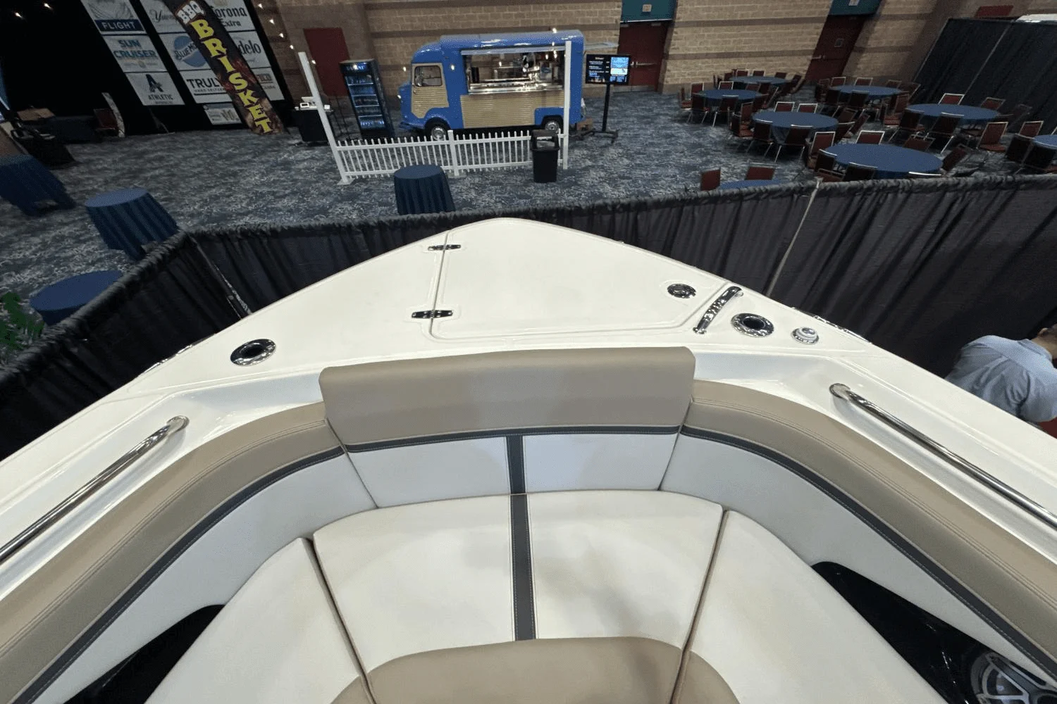 2025 Boston Whaler 330 Vantage Image Thumbnail #32