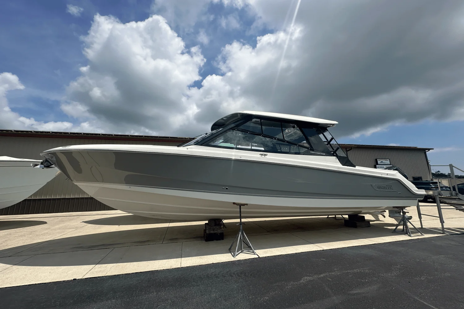 2025 Boston Whaler 330 Vantage Image Thumbnail #1