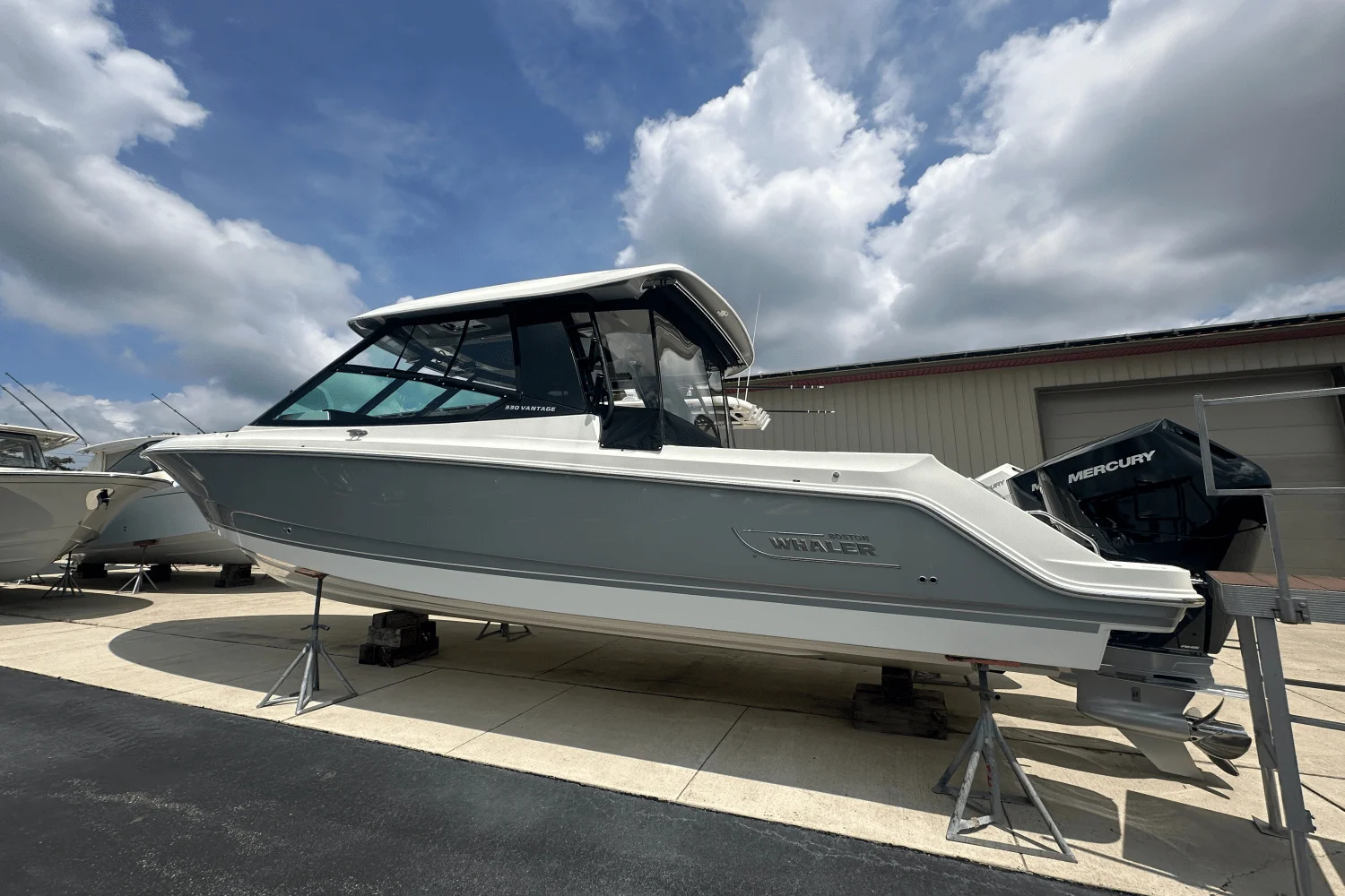 2025 Boston Whaler 330 Vantage Image Thumbnail #2