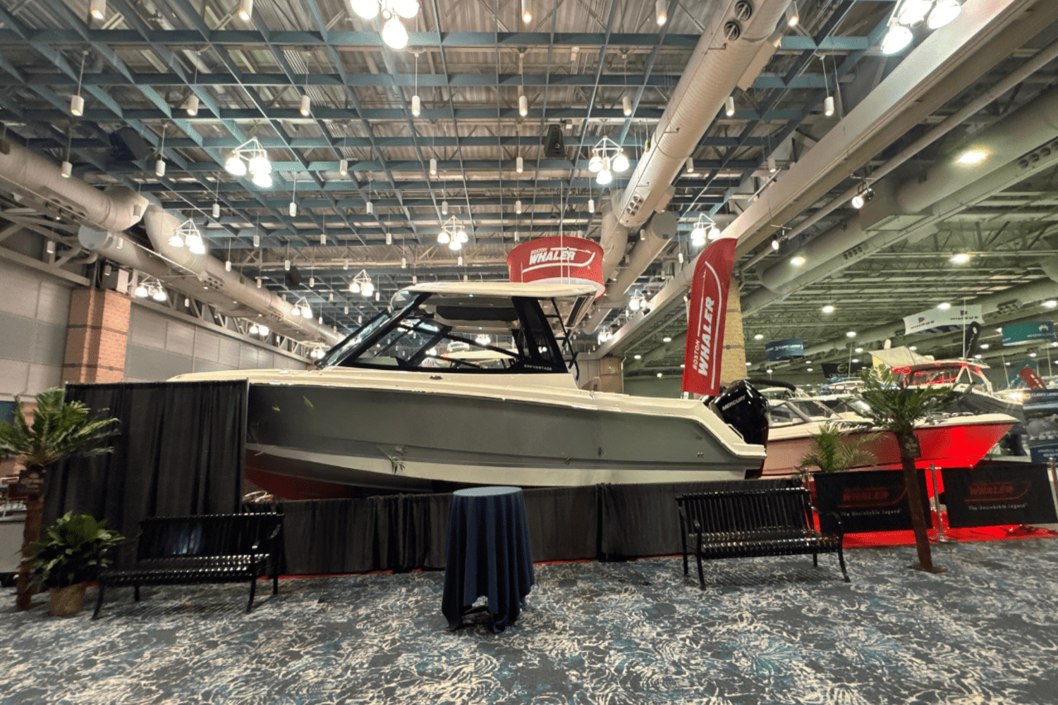 2025 Boston Whaler 330 Vantage Image Thumbnail #1