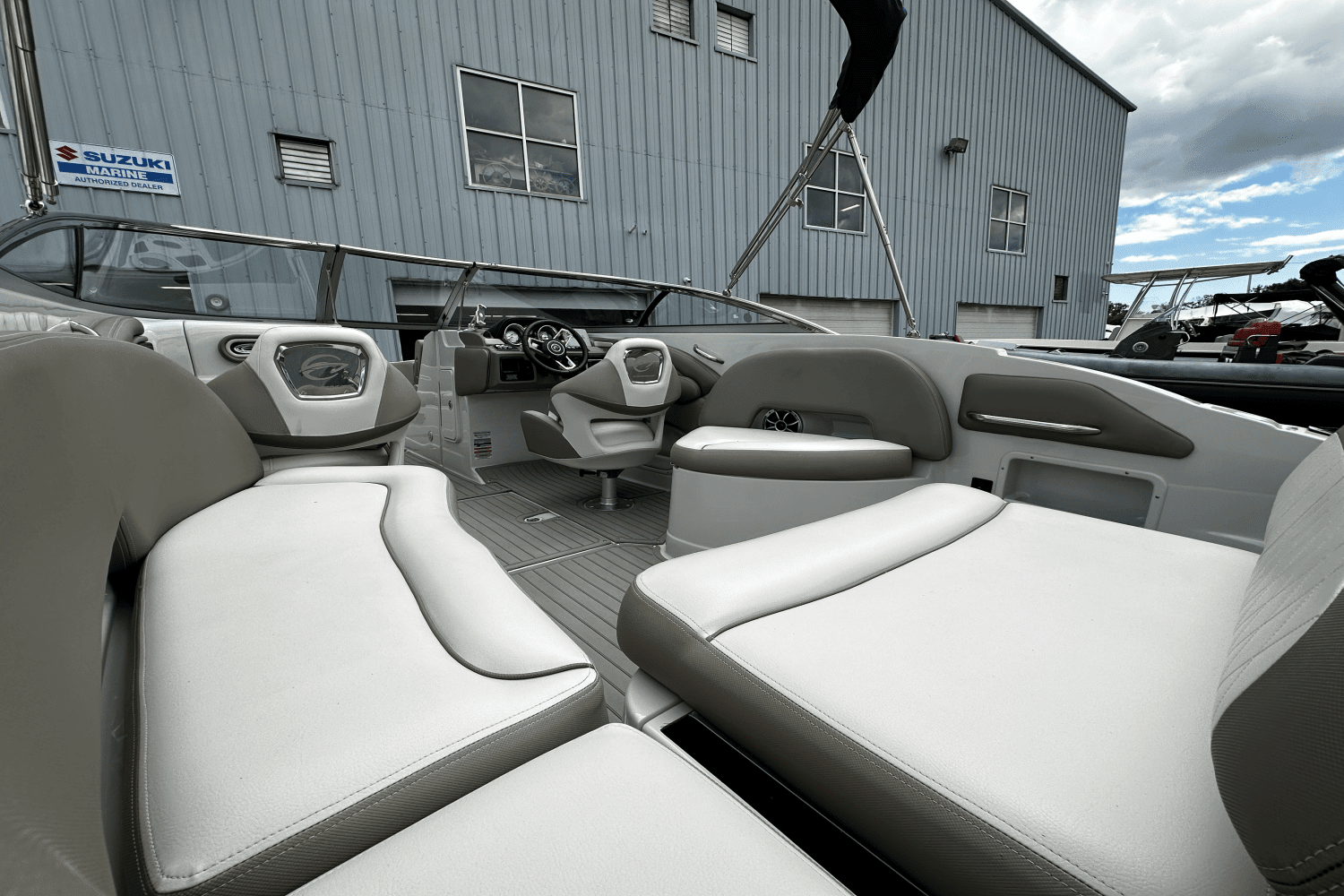 2019 Crownline ECLIPSE E255 XS Image Thumbnail #12