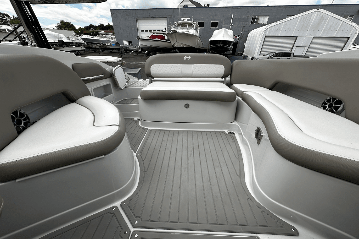 2019 Crownline ECLIPSE E255 XS Image Thumbnail #15