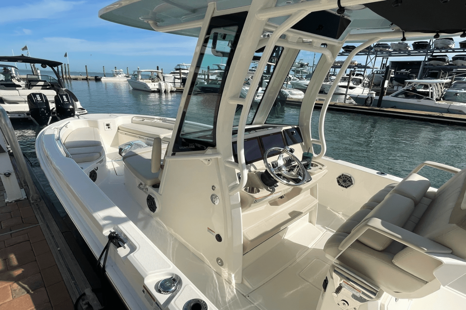 2023 Boston Whaler
                                                             280 Dauntless Image Thumbnail #11