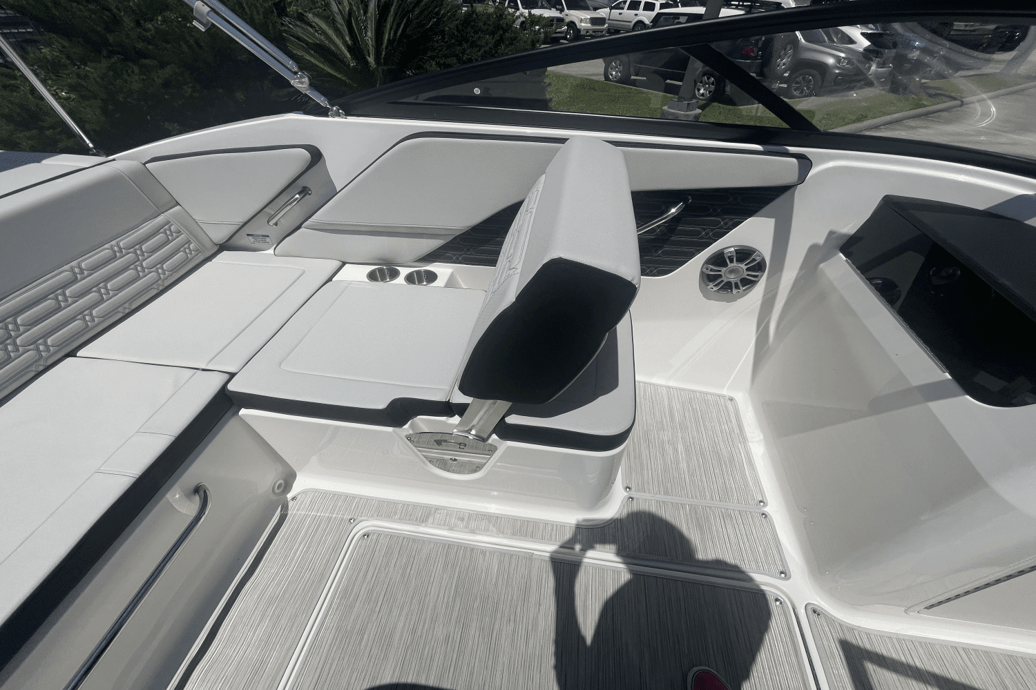 2024 Sea Ray
                                                             SPX 190 Outboard Image Thumbnail #12
