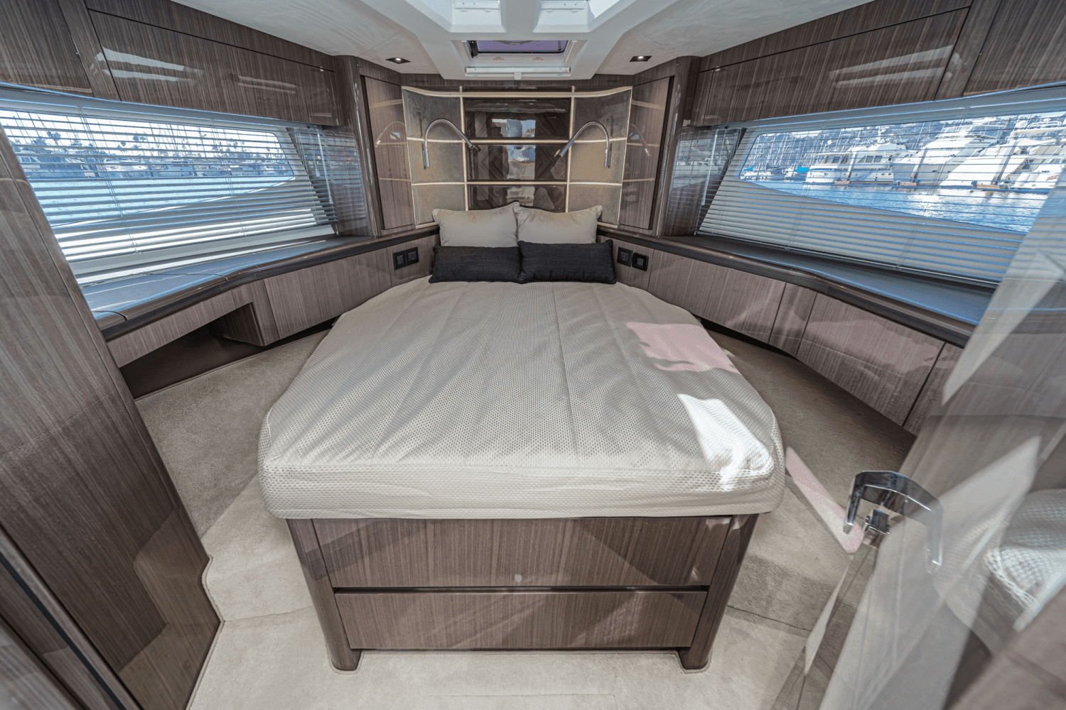 2025 Galeon 500 FLY Image Thumbnail #42