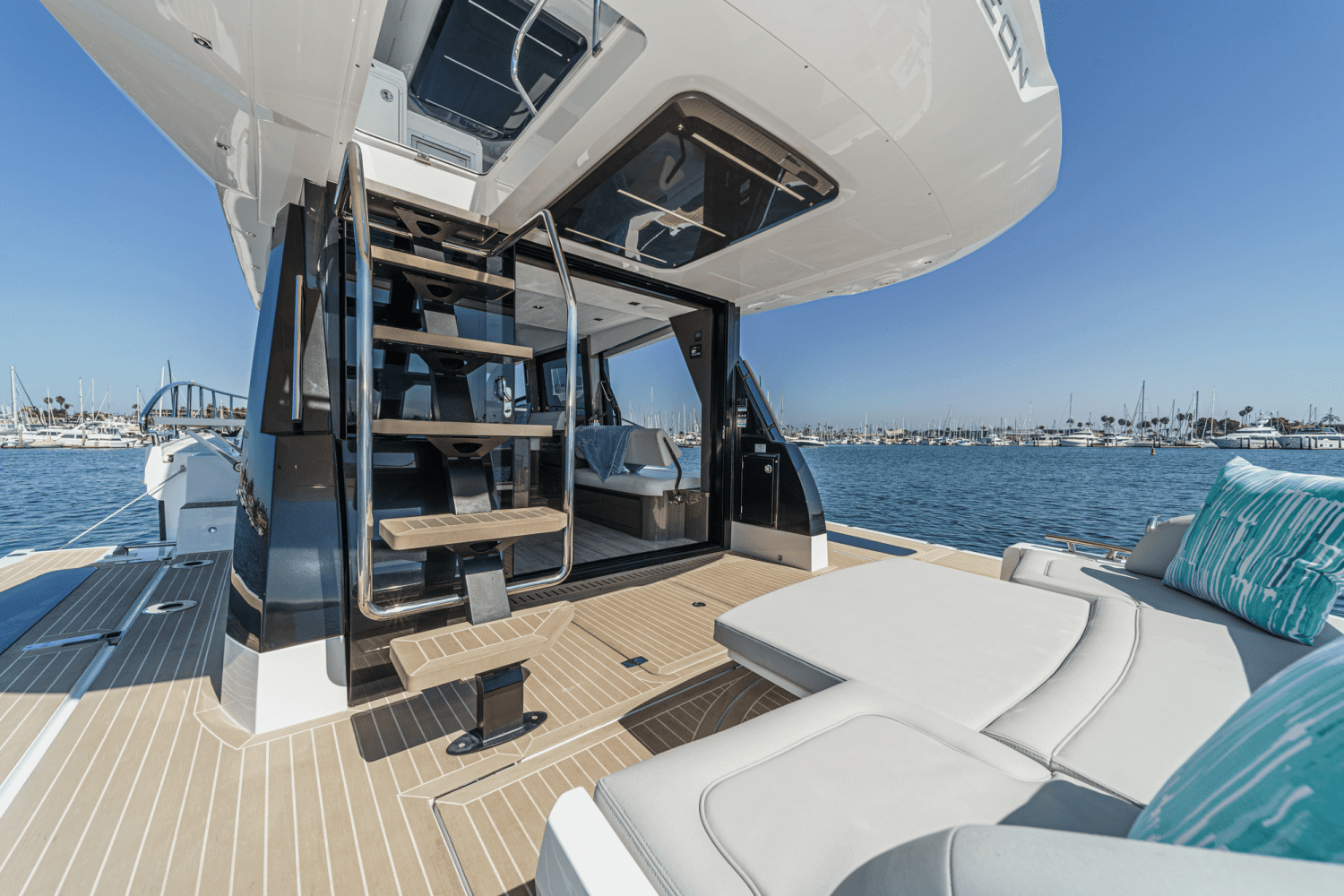 2025 Galeon 500 FLY Image Thumbnail #28