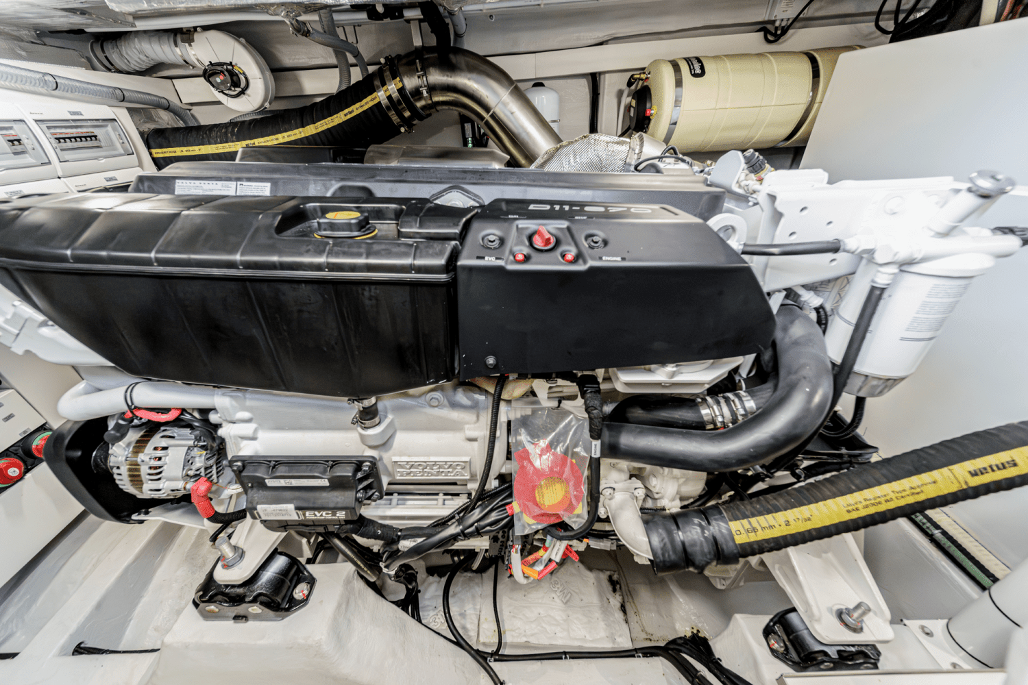 2025 Galeon 500 FLY Image Thumbnail #65