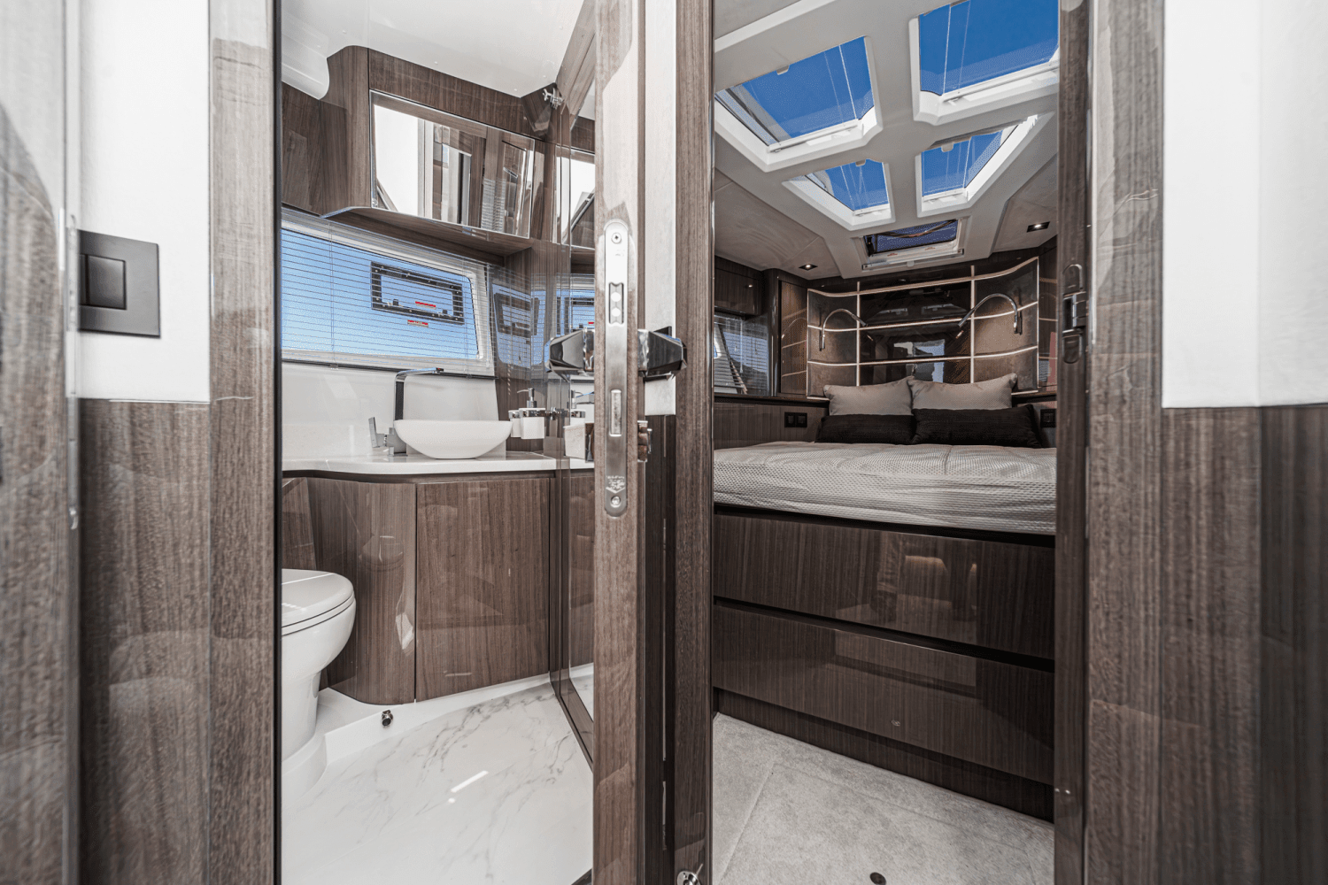 2025 Galeon 500 FLY Image Thumbnail #45