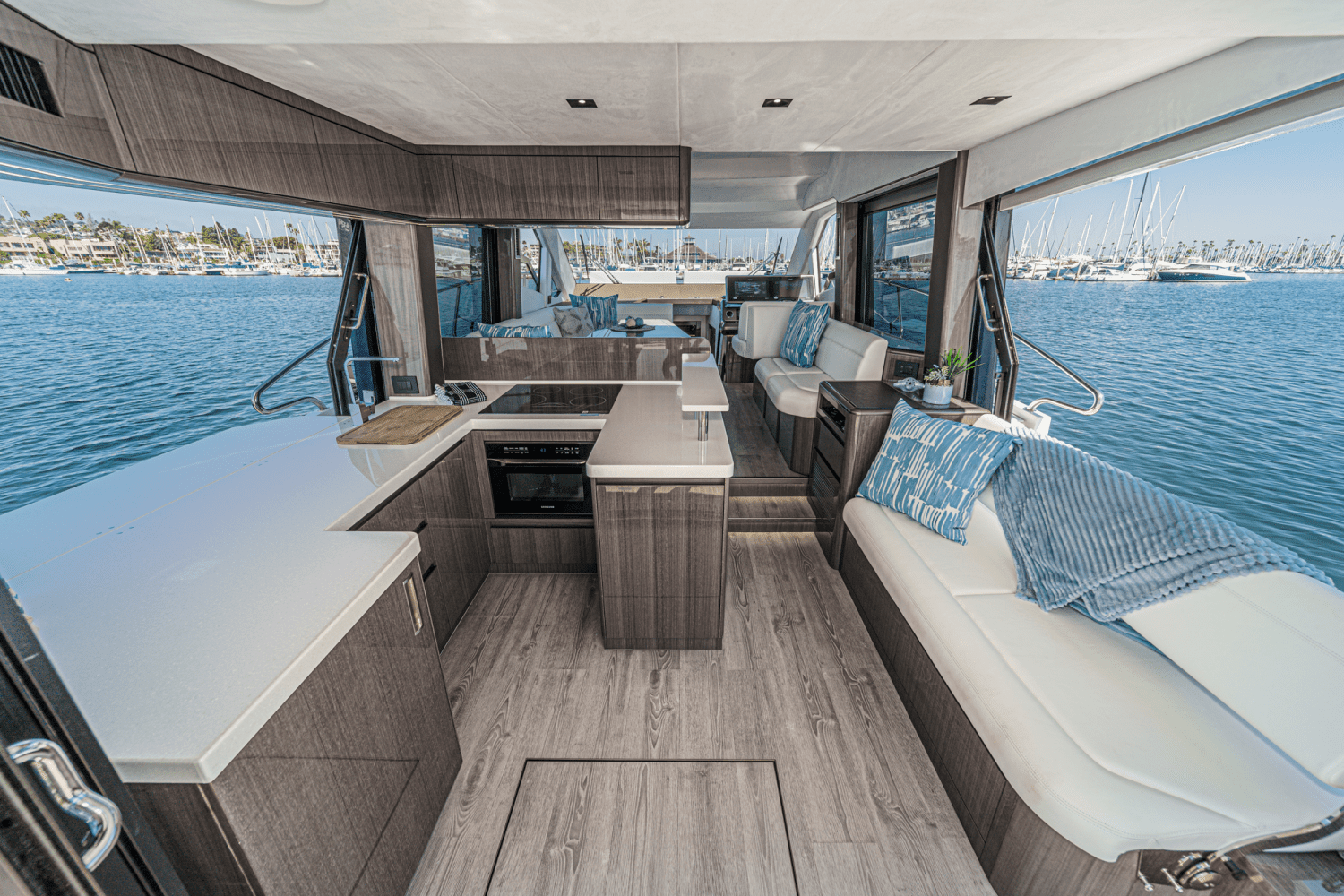2025 Galeon 500 FLY Image Thumbnail #30