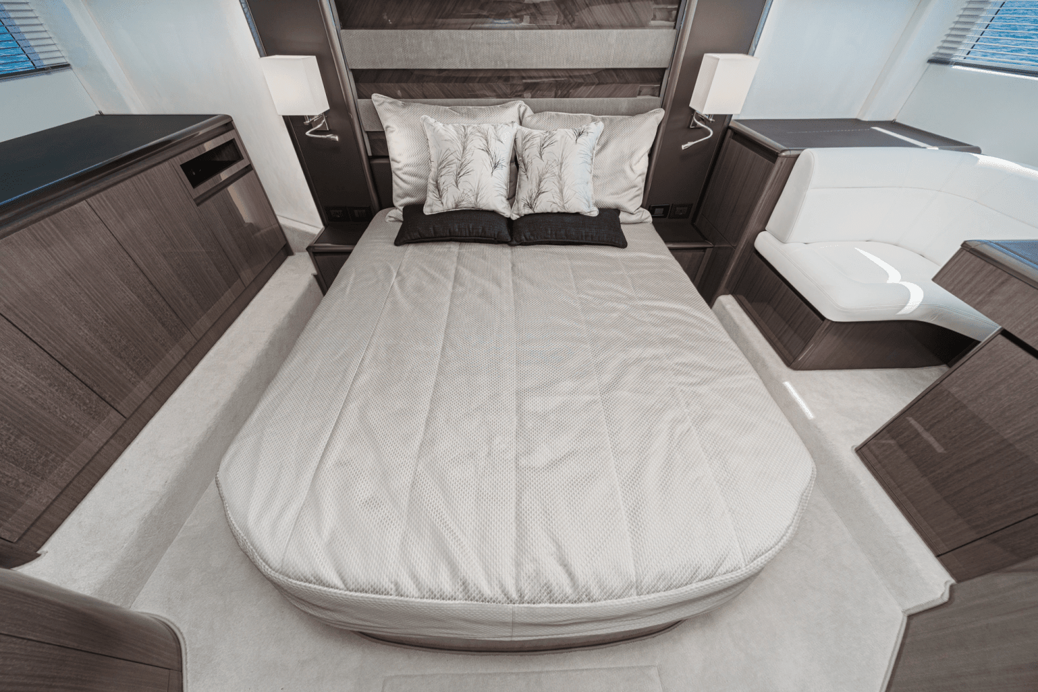 2025 Galeon 500 FLY Image Thumbnail #49