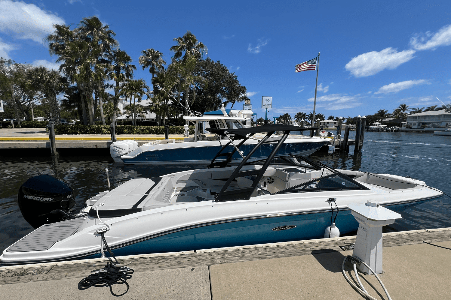 2023 Sea Ray SPX 210 Outboard Image Thumbnail #5