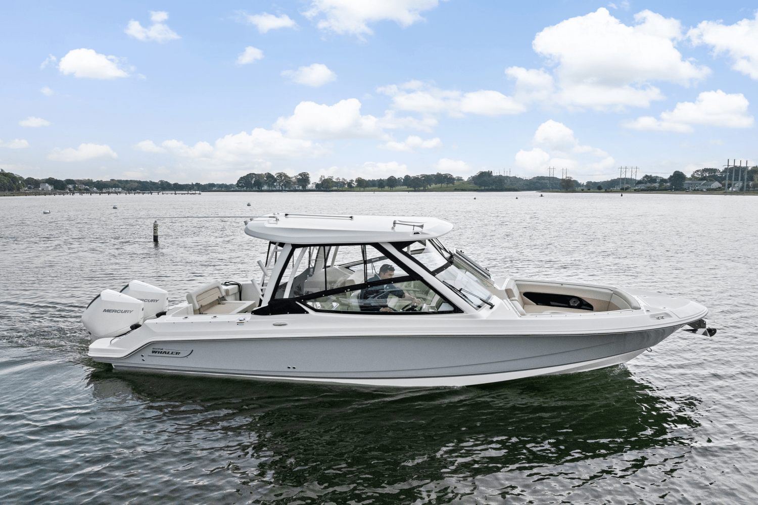 2025 Boston Whaler 280 Vantage Image Thumbnail #1