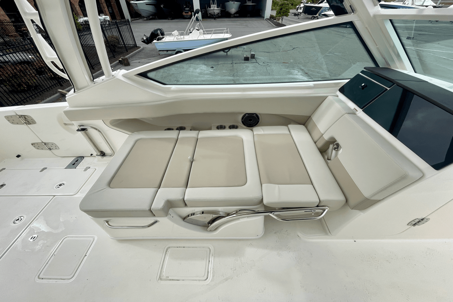 2025 Boston Whaler 280 Vantage Image Thumbnail #16