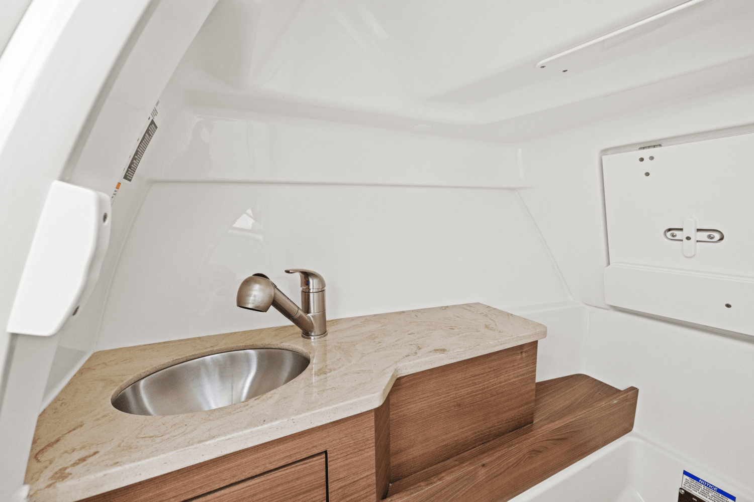 2025 Boston Whaler 280 Vantage Image Thumbnail #24