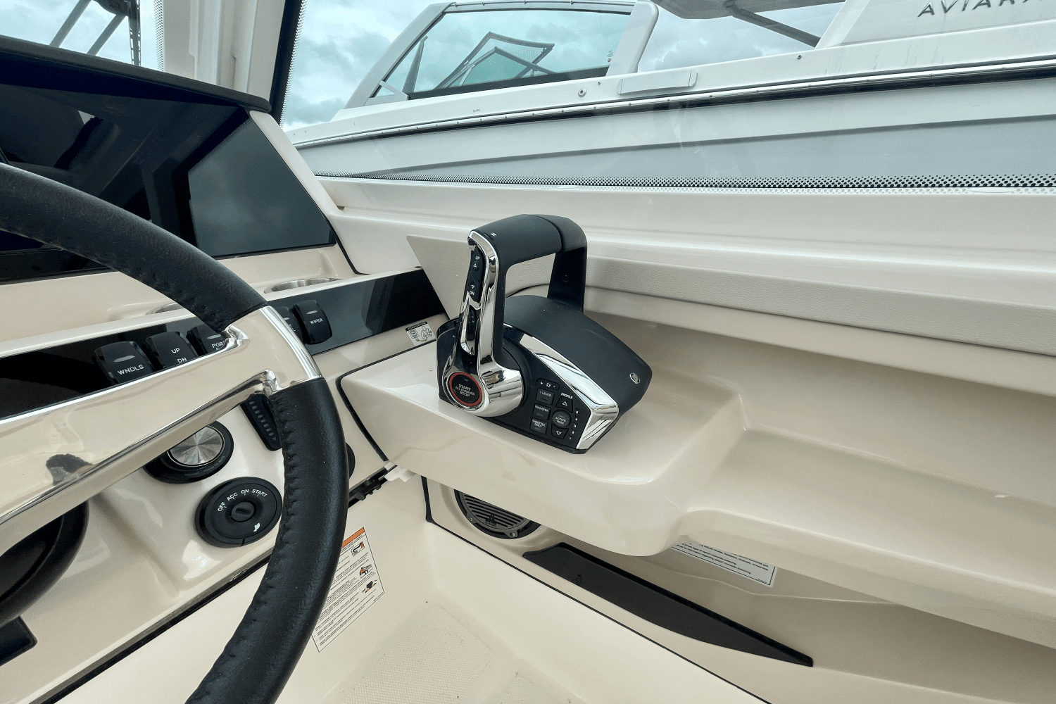 2025 Boston Whaler 280 Vantage Image Thumbnail #25