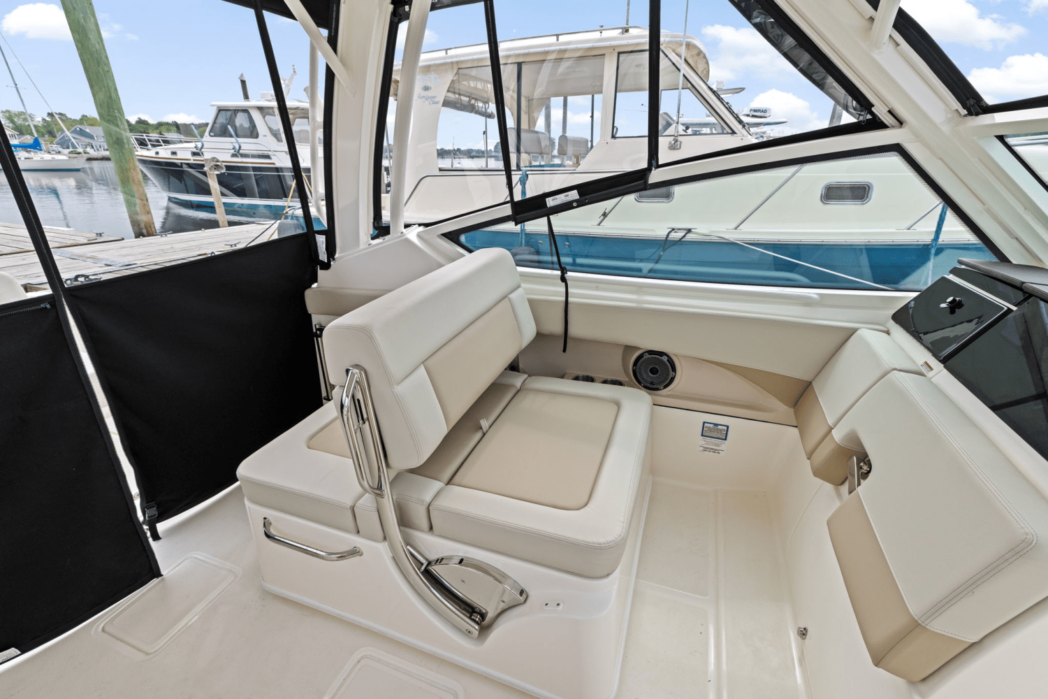 2025 Boston Whaler 280 Vantage Image Thumbnail #12