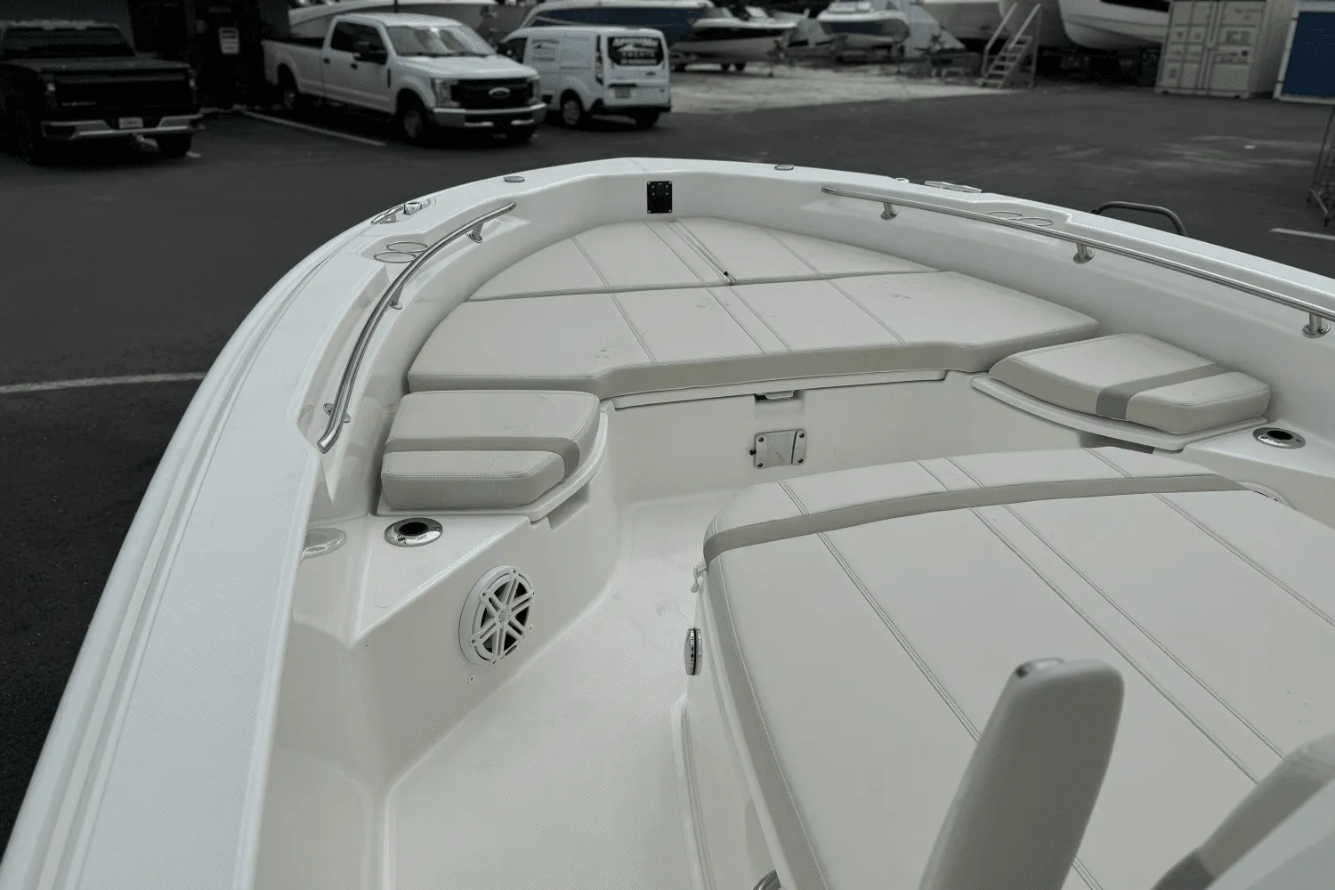 2025 Boston Whaler 250 Dauntless Image Thumbnail #22