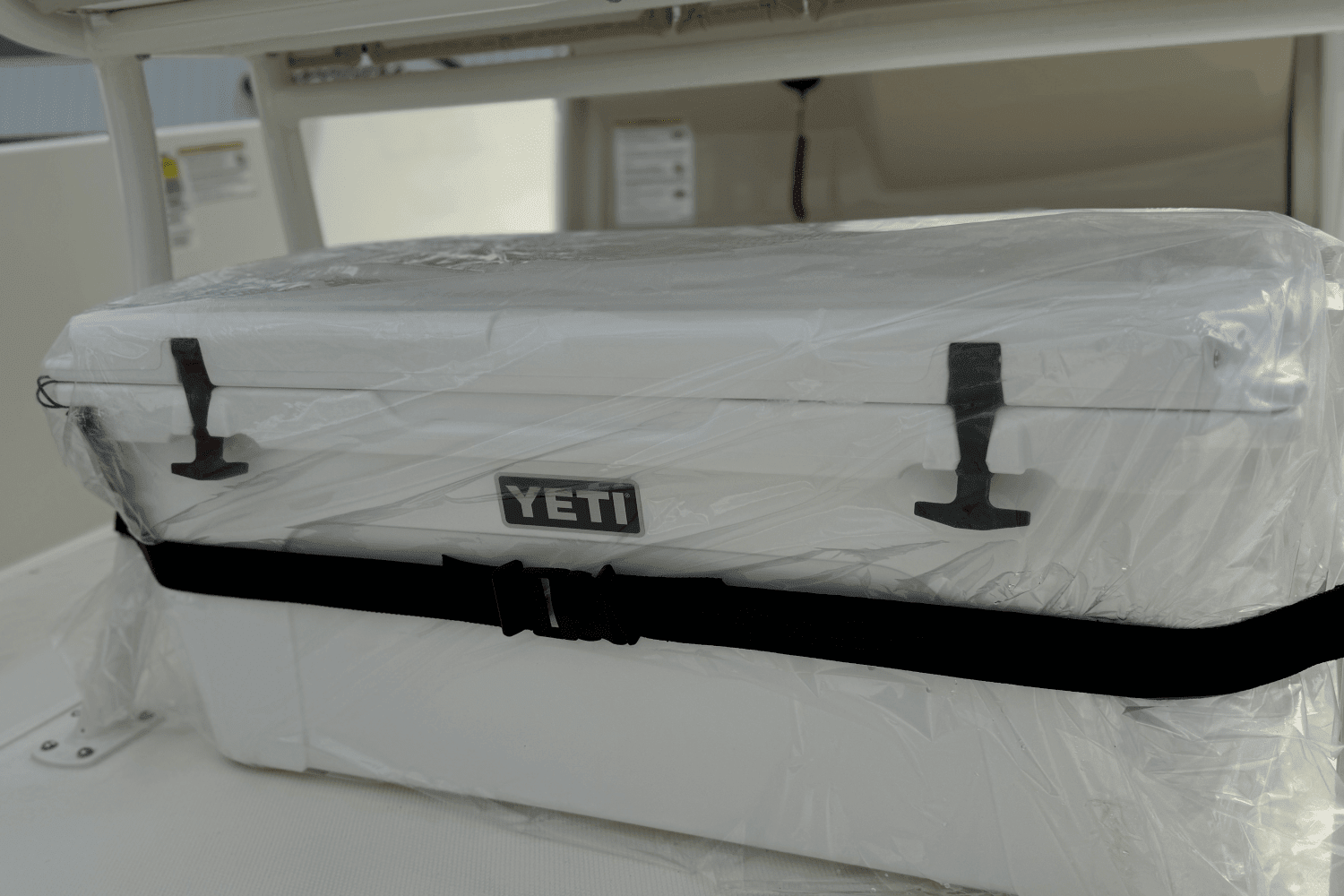 2025 Boston Whaler 250 Dauntless Image Thumbnail #18