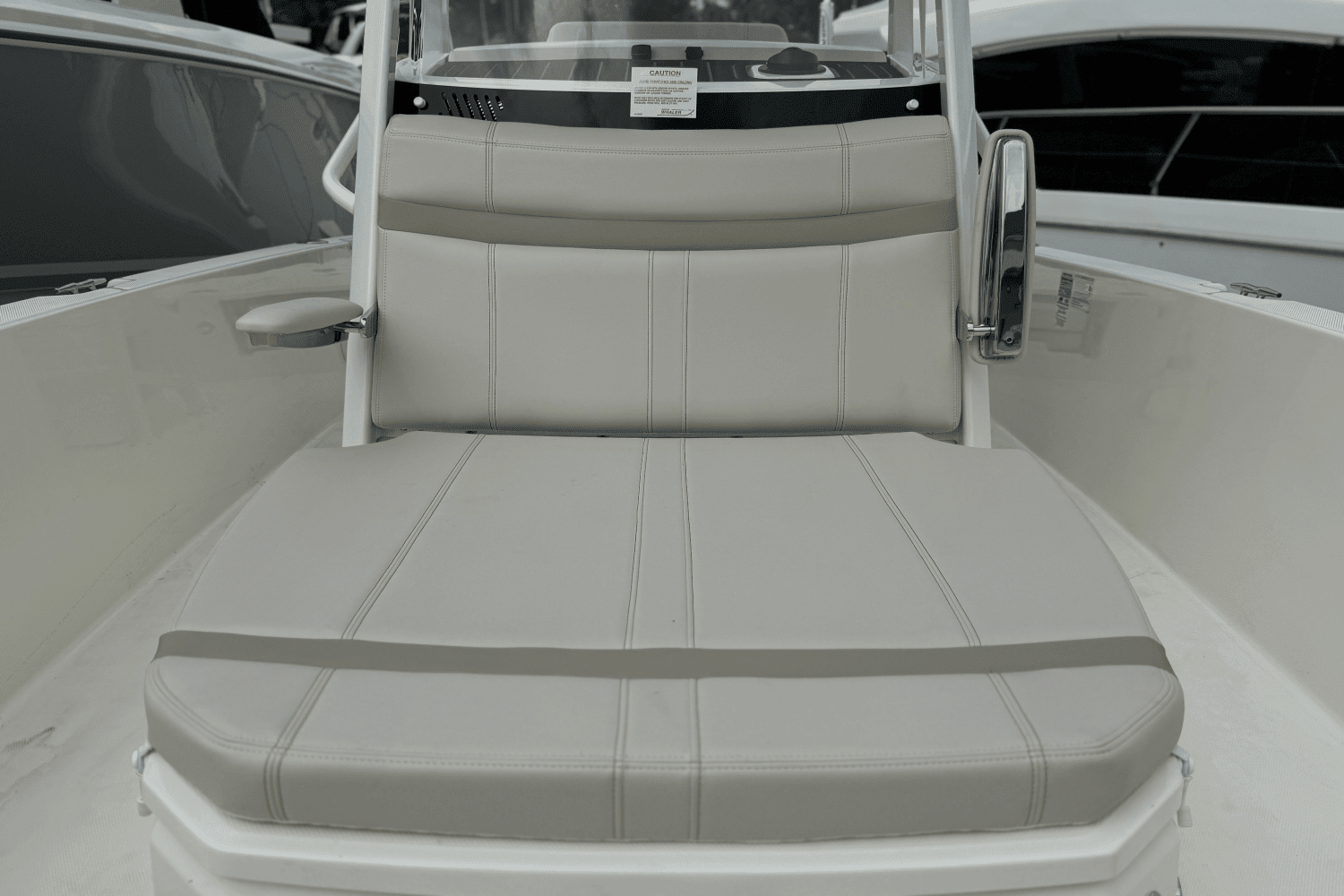 2025 Boston Whaler 250 Dauntless Image Thumbnail #20