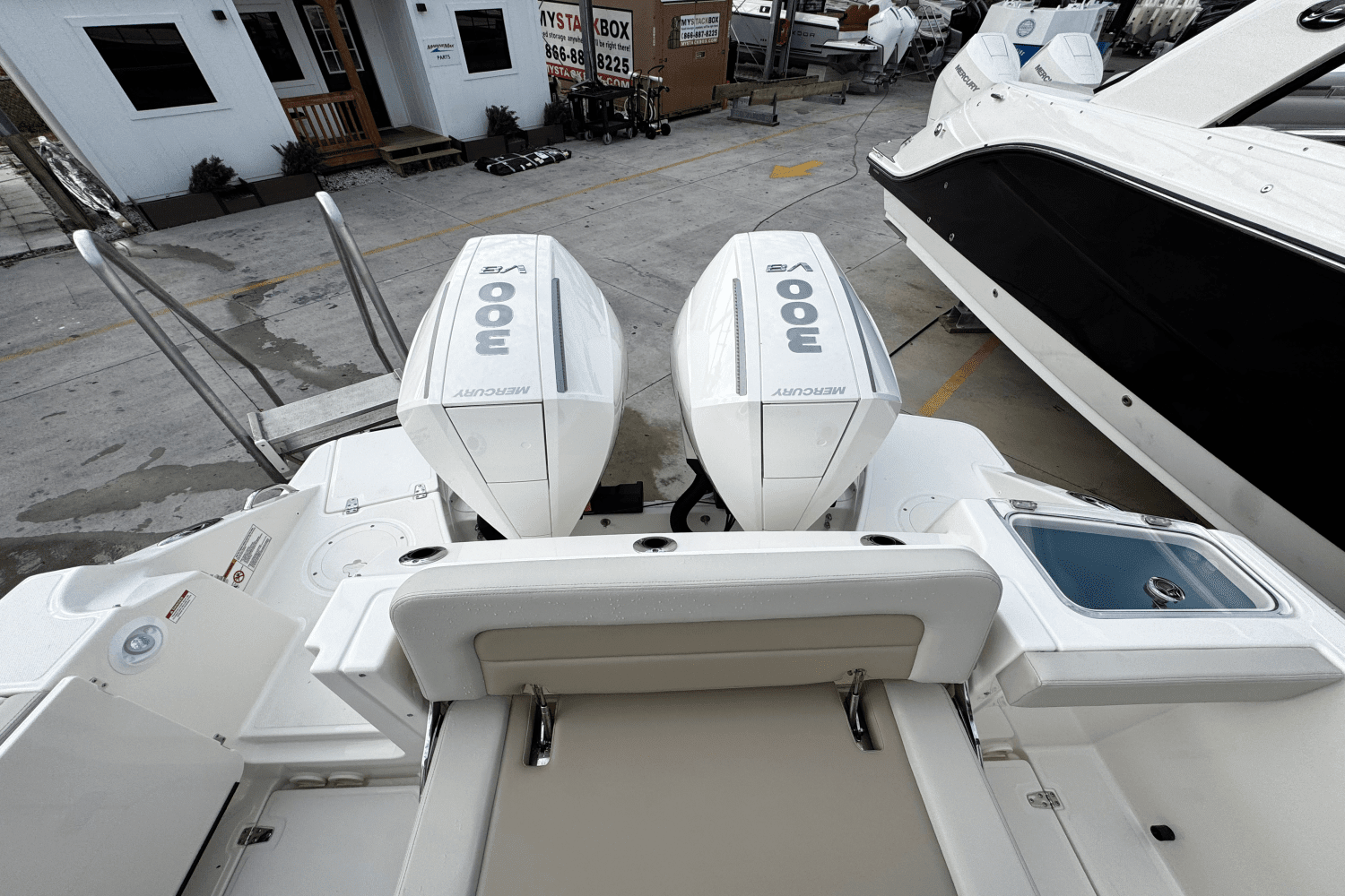 2025 Boston Whaler 280 Vantage Image Thumbnail #4