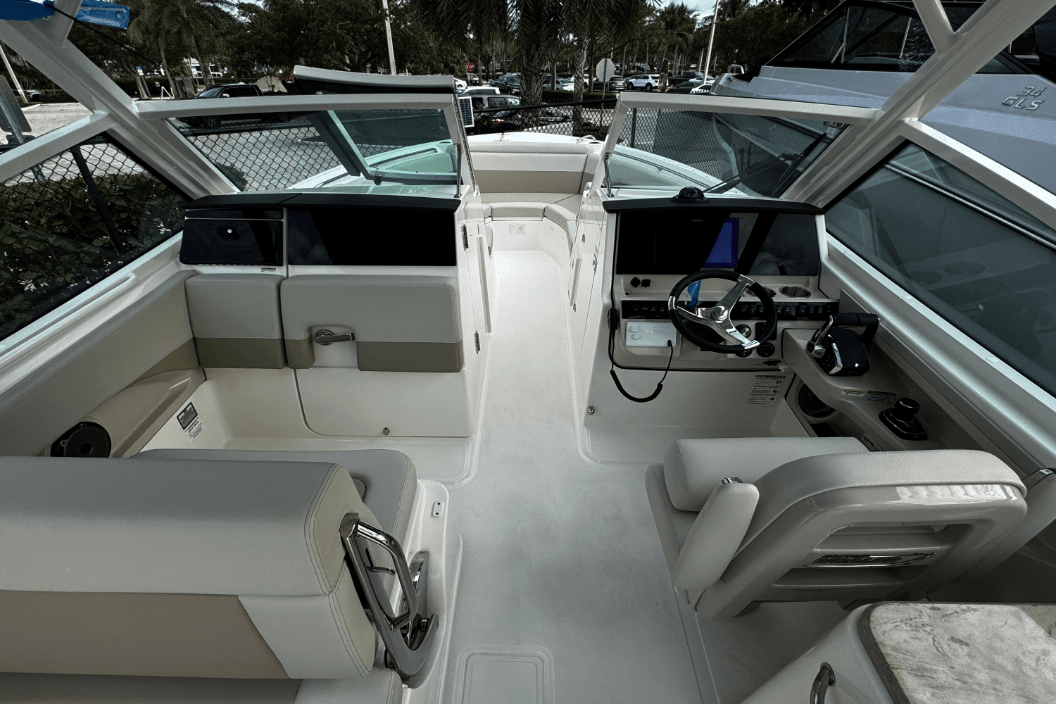 2025 Boston Whaler 280 Vantage Image Thumbnail #14