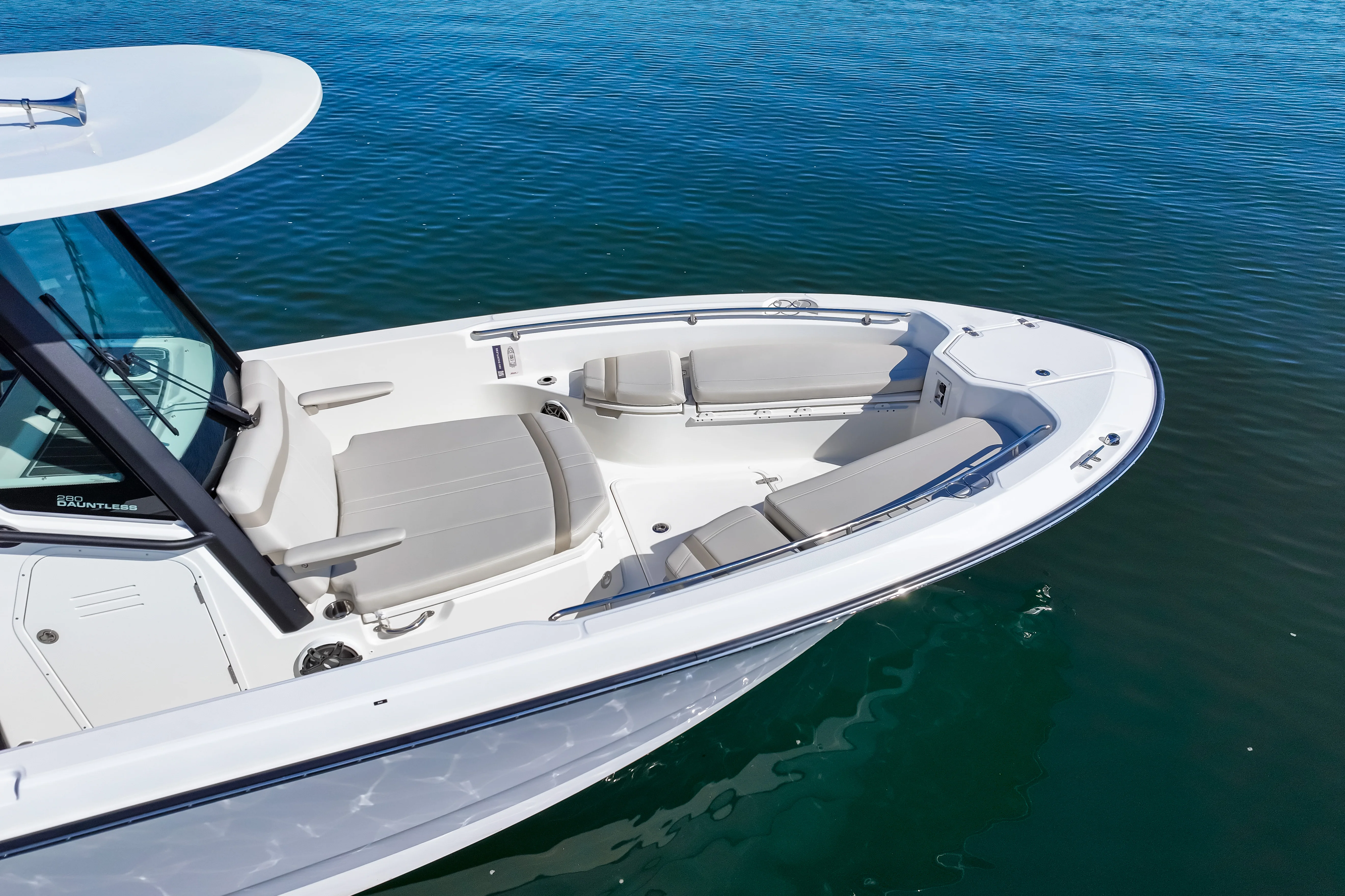 2025 Boston Whaler 280 Dauntless Image Thumbnail #6