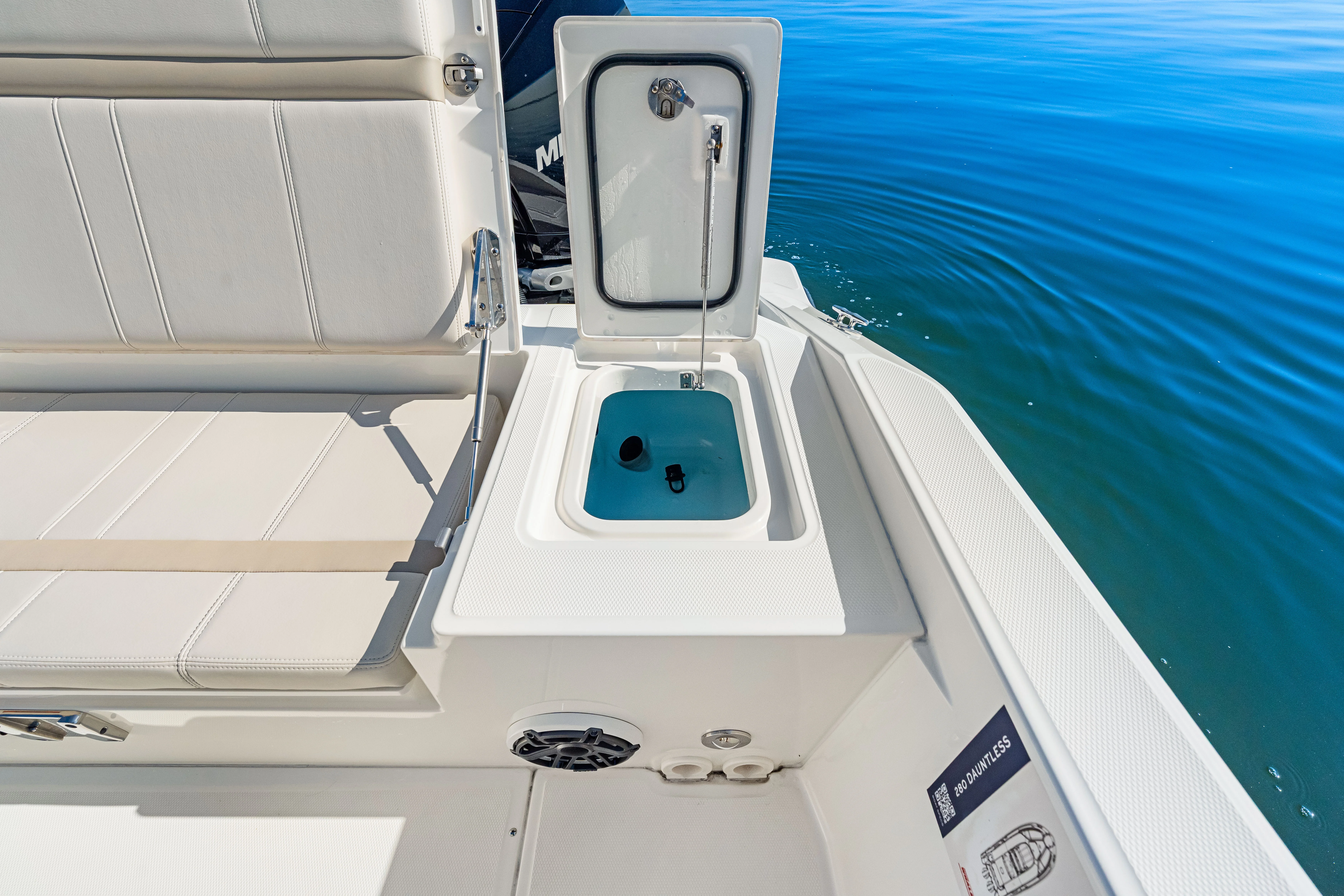 2025 Boston Whaler 280 Dauntless Image Thumbnail #15