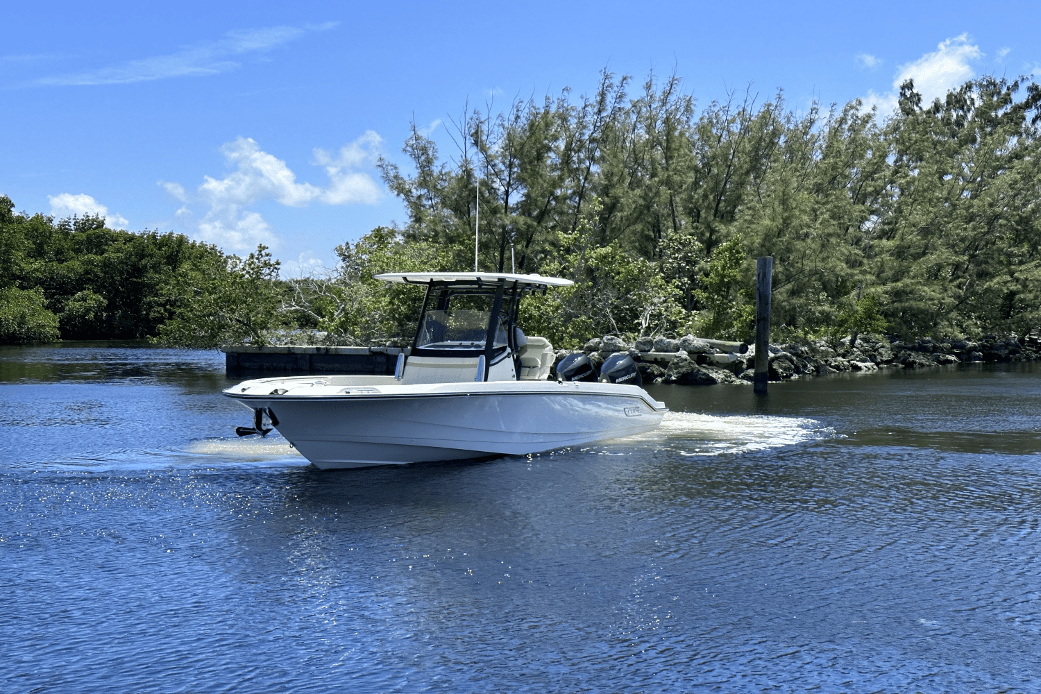 2025 Boston Whaler 280 Dauntless Image Thumbnail #2