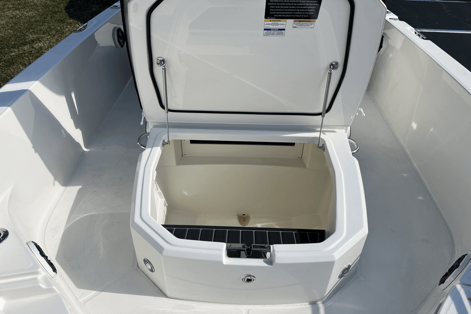 2025 Boston Whaler 280 Dauntless Image Thumbnail #9