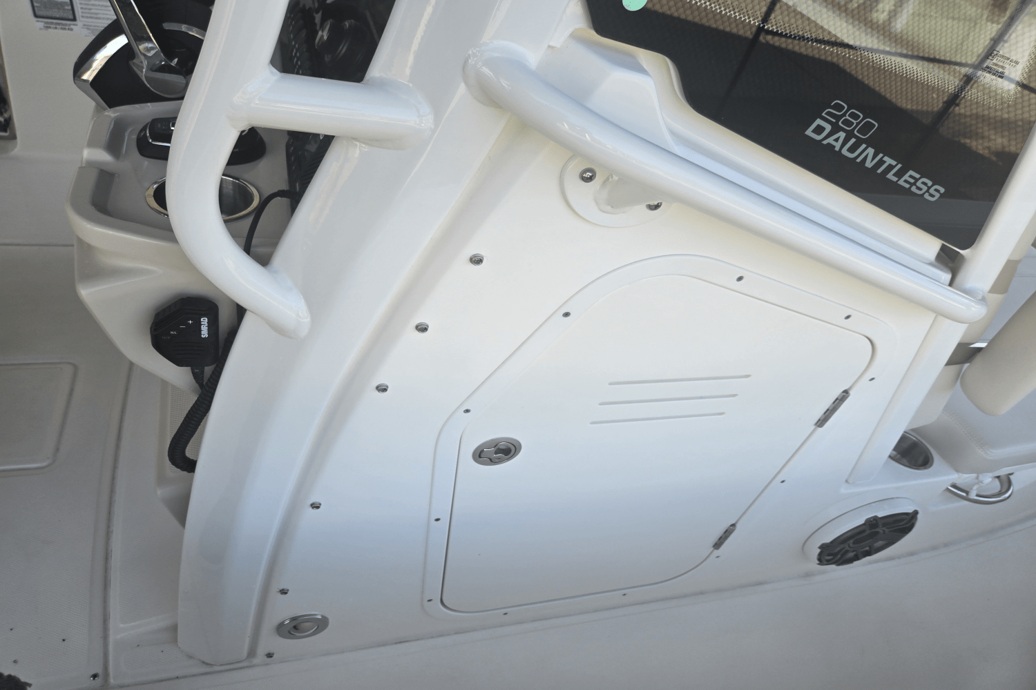2025 Boston Whaler 280 Dauntless Image Thumbnail #24